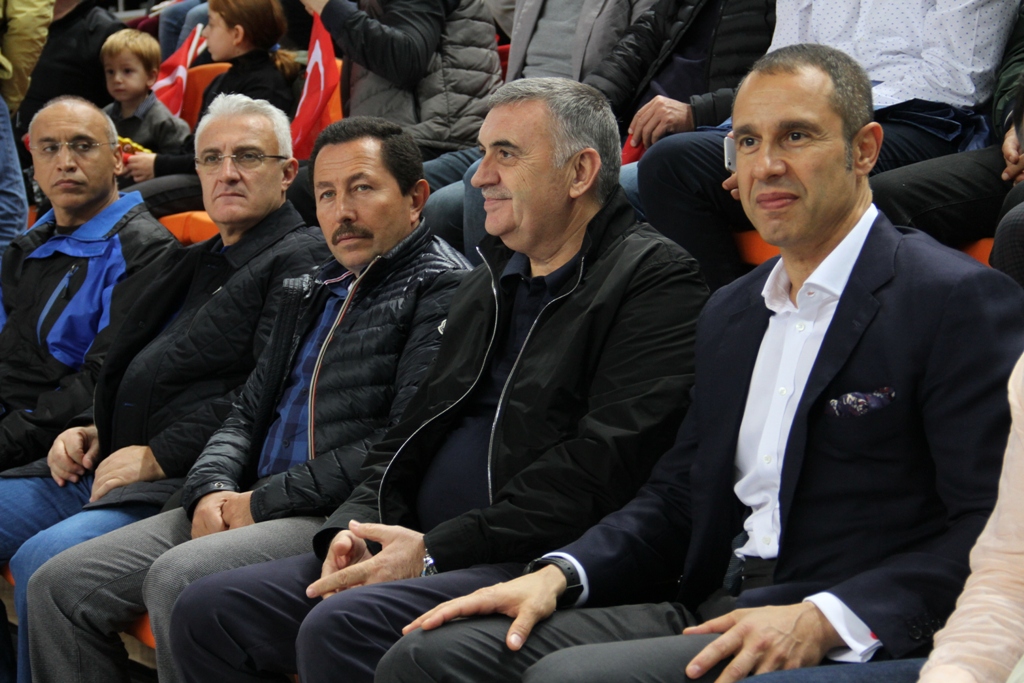 Büyükşehir Tofaş’a mağlup