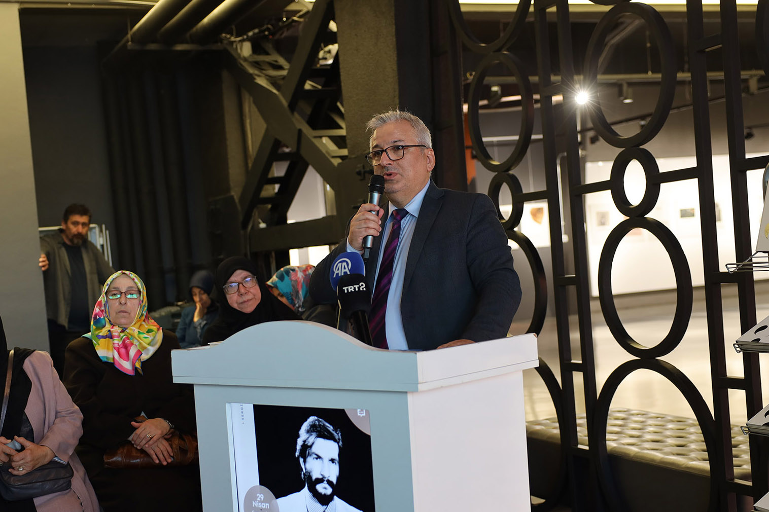 OSM’de vefa gecesi: Özdeyiş Yazarı Selahattin Şimşek eserleriyle anıldı