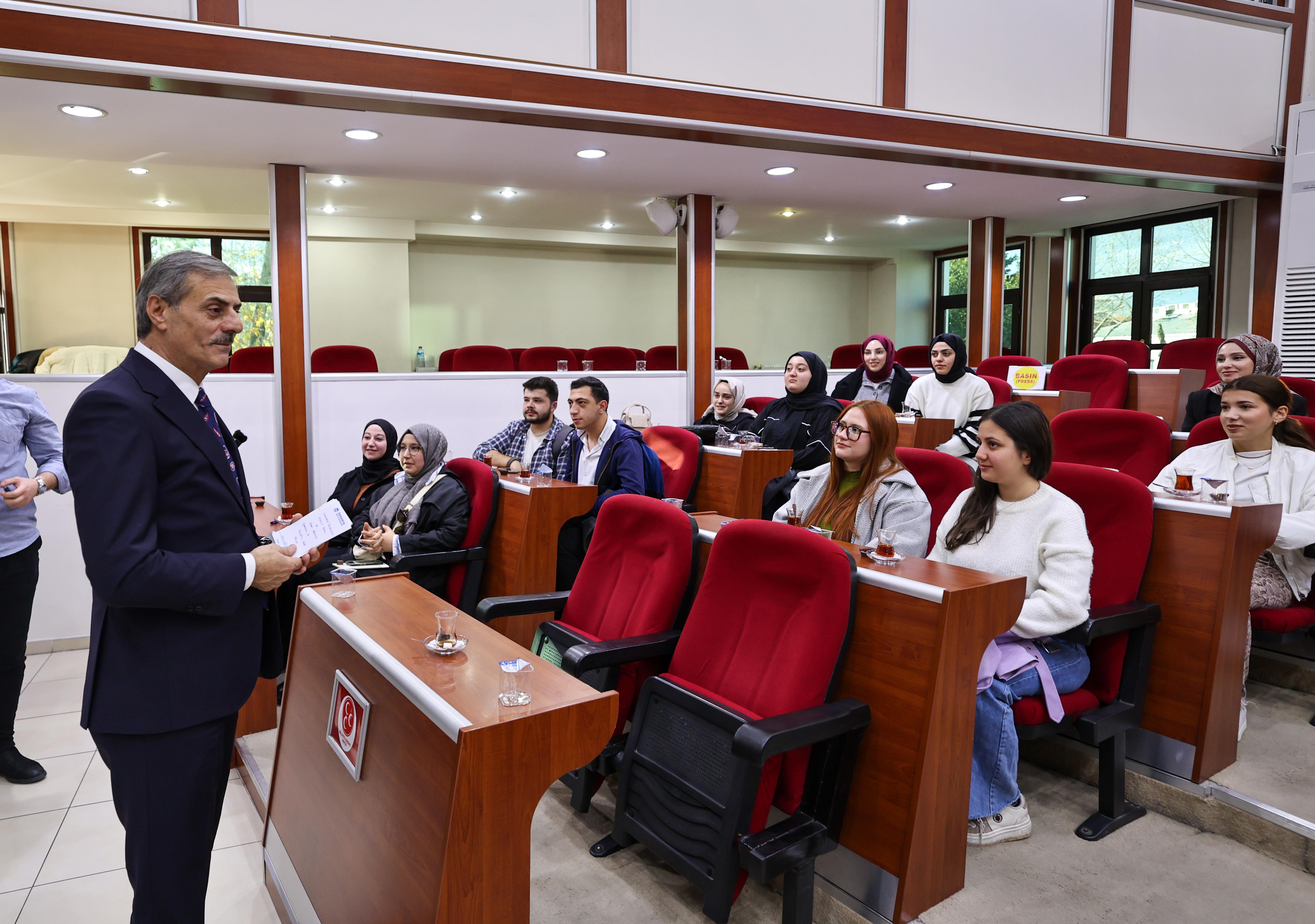 “Hayal ve hedeflerinizin peşinden koşun”
