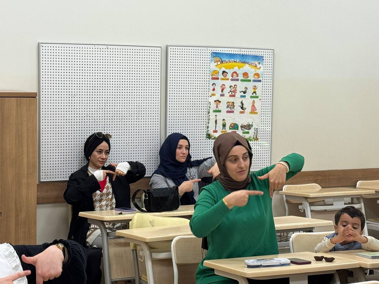 Büyükşehir’den engelleri kaldıran eğitim: Türk işaret dili kursu tamamlandı