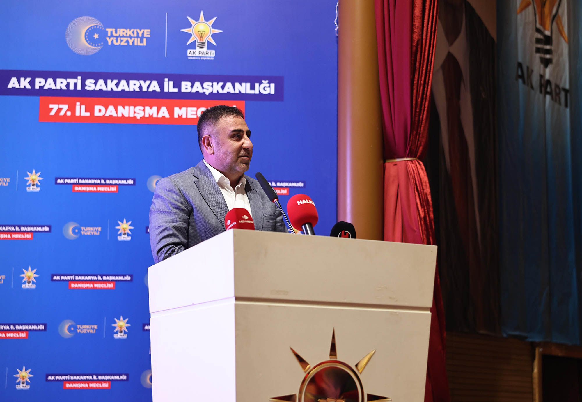 “Sakarya tarihine iz bırakacak işler yapmak için çalışıyoruz”
