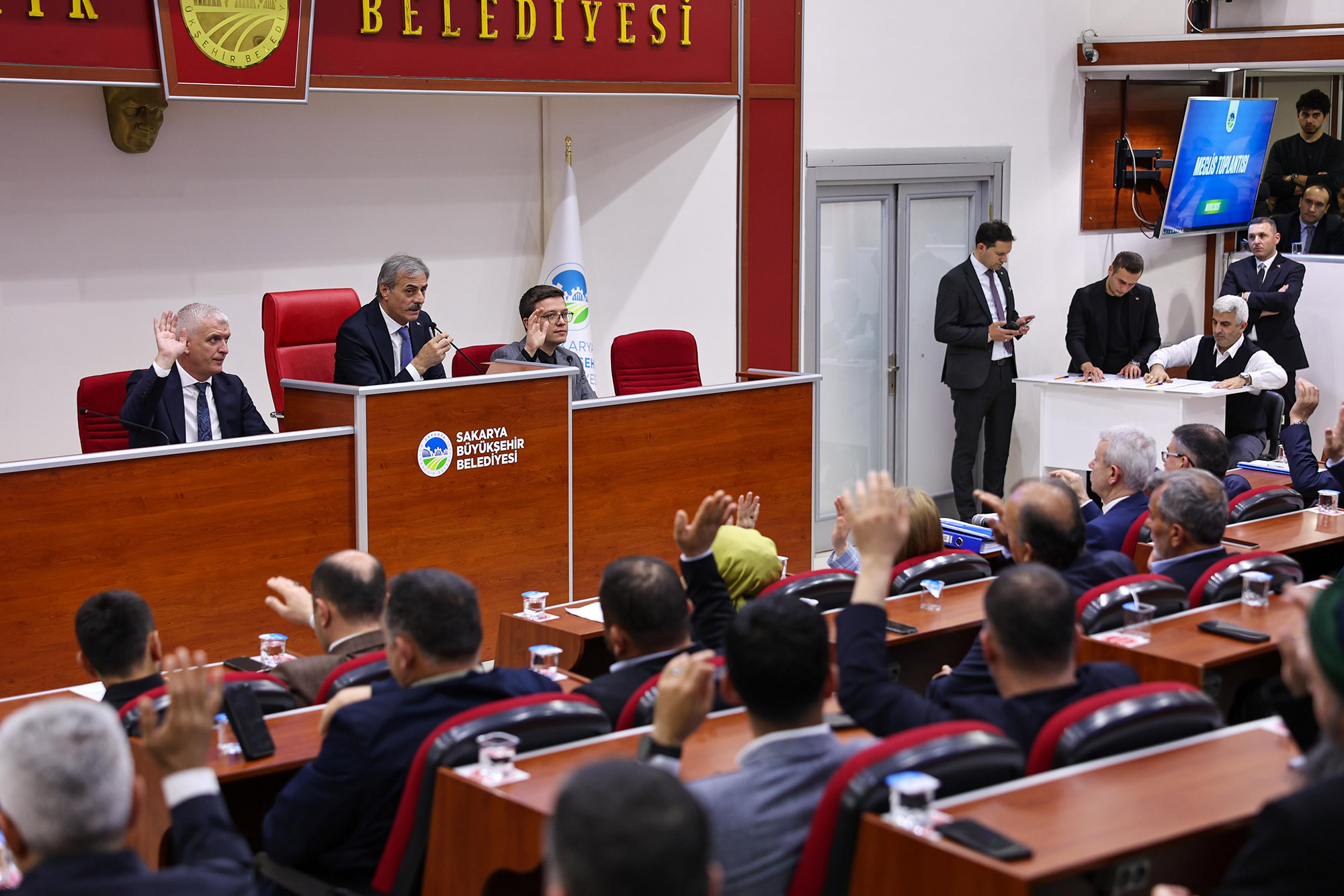 “Her alanda şehrimizin yarınlarına hizmetlerimizle imza atacağız”