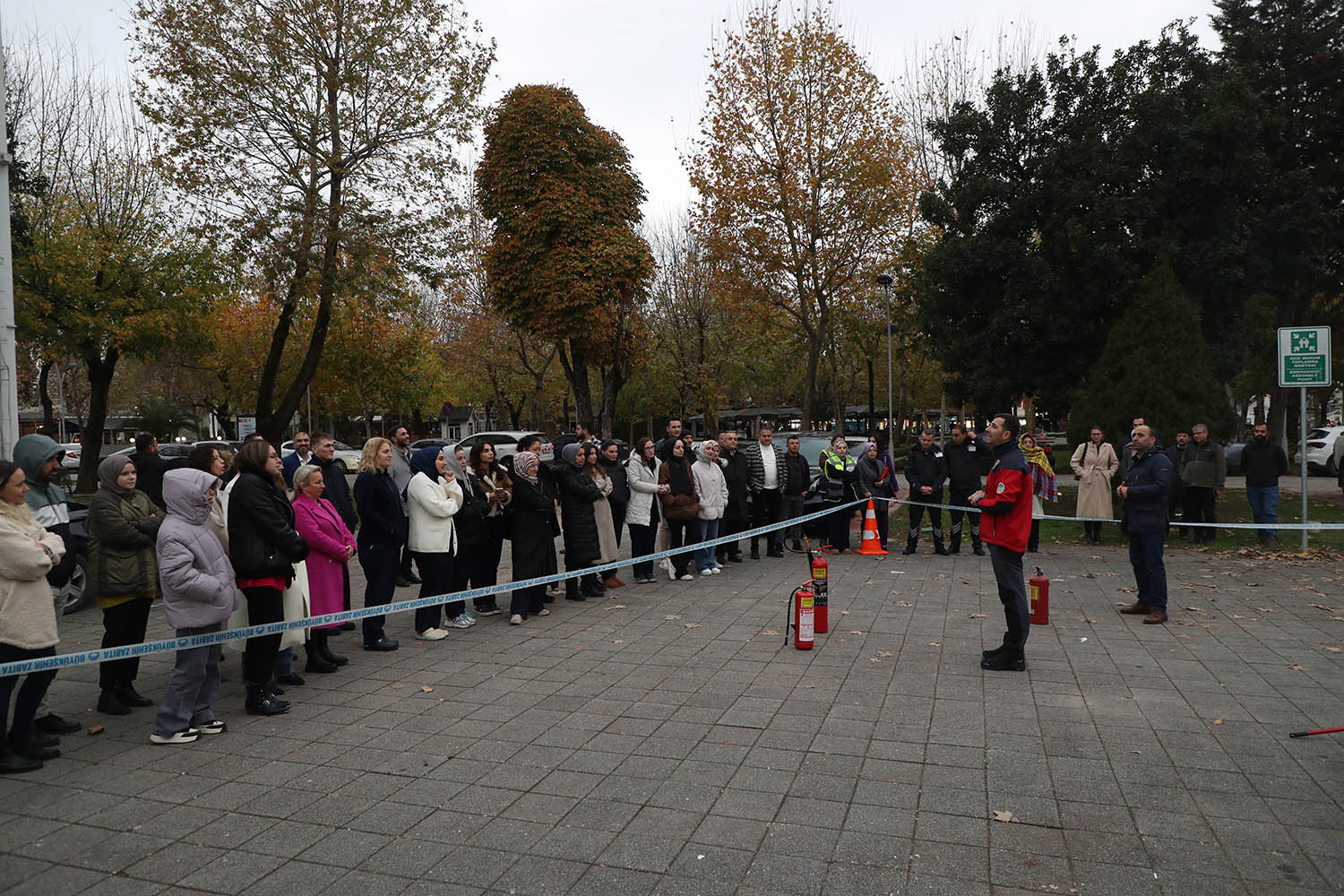 Büyükşehir ekiplerine ateşe müdahale eğitimi