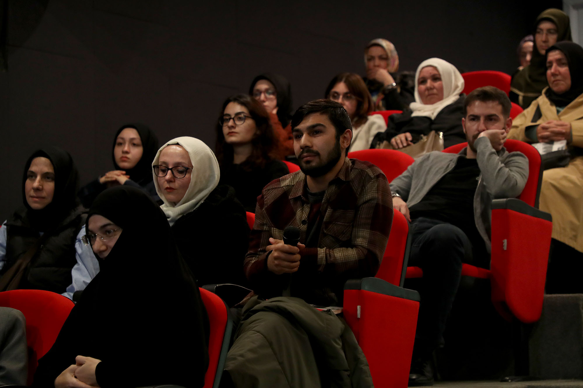 Yazar Ahmet Murat Özel OSM’de kültür sanat dostlarıyla buluştu