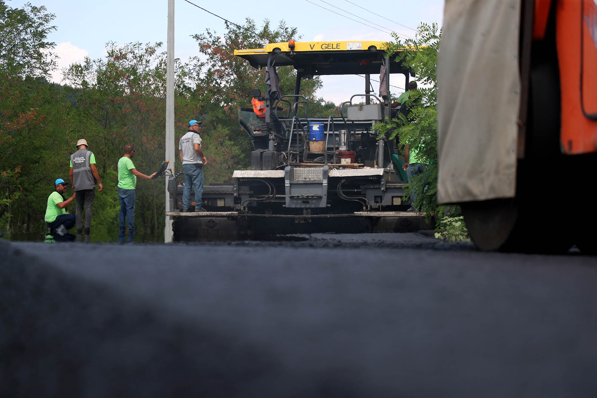 Akçay’a giden yol Büyükşehirle sil baştan