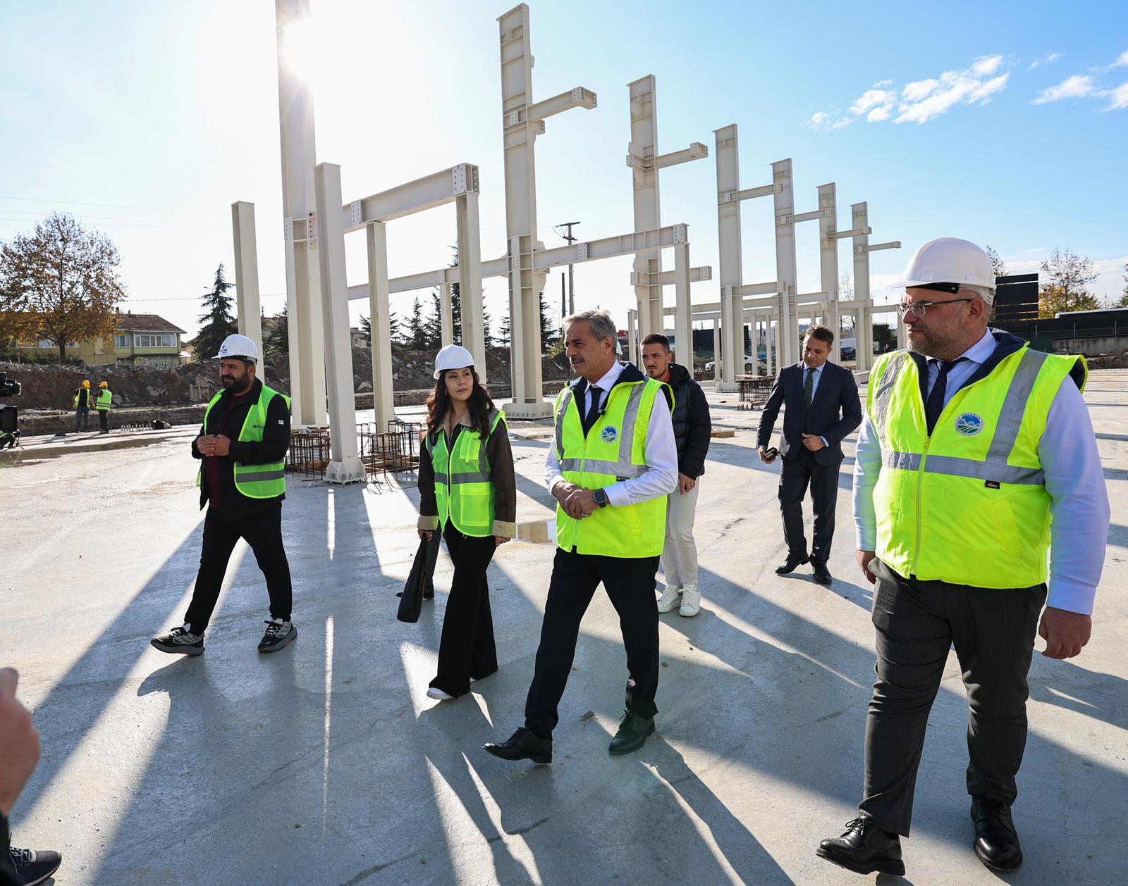 Bilim Merkezi’nde ilk görüntü ortaya çıktı: Yusuf Alemdar geleceğin inşaat mühendisleriyle şantiyede son durumu açıkladı