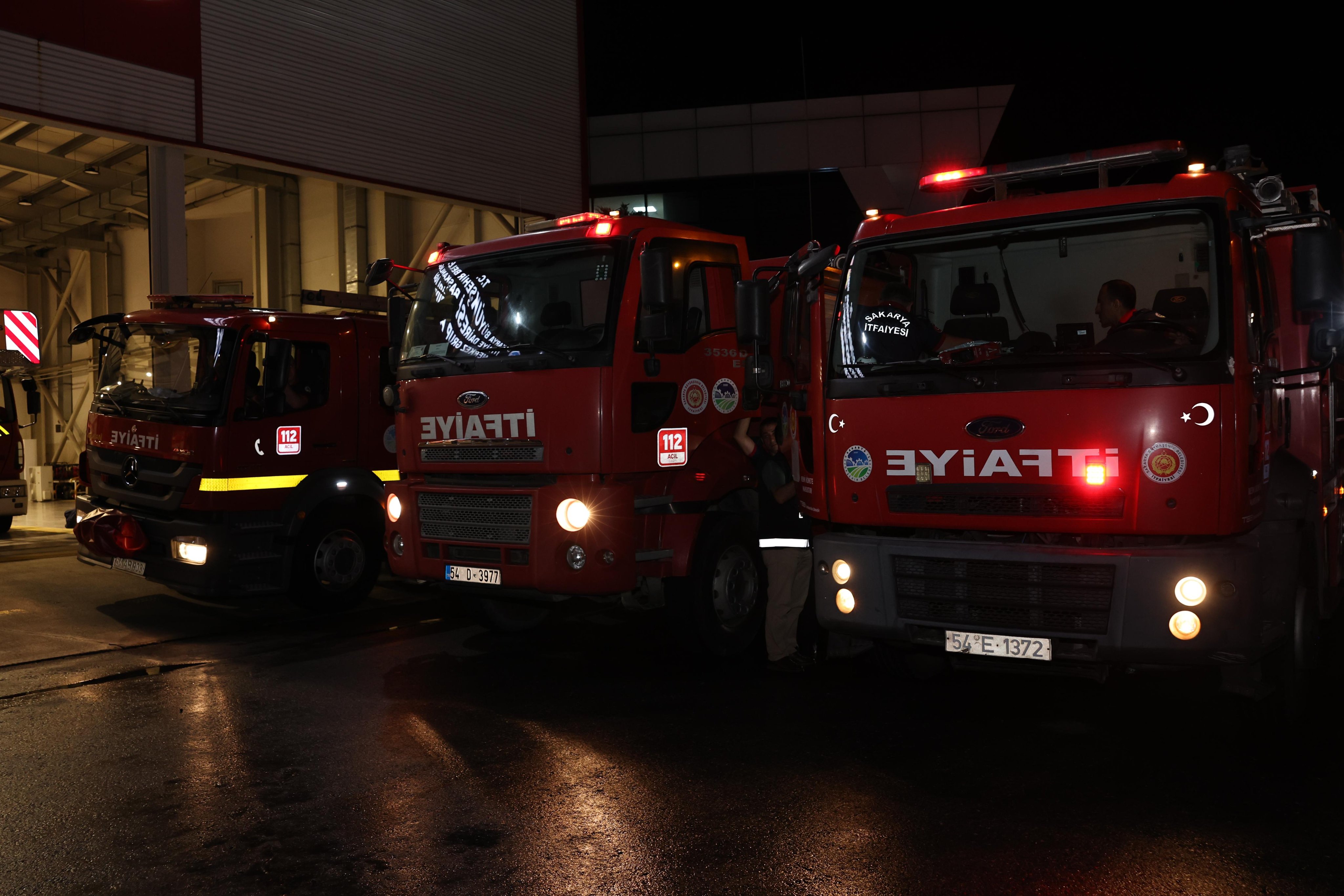Manisa’daki orman yangınına Sakarya’dan destek
