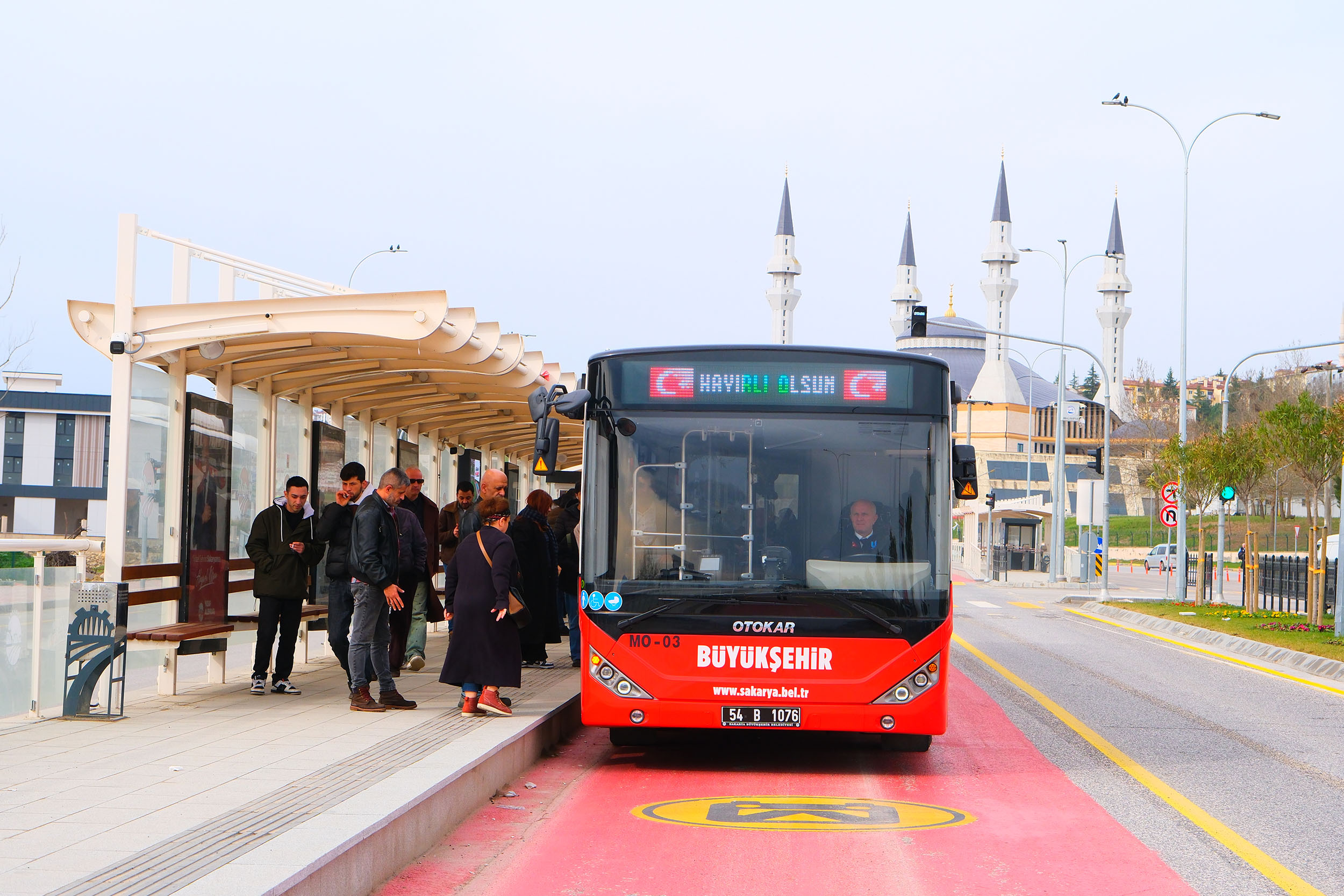 Büyükşehir’den Ramazan’a özel düzenleme: Metrobüsler ek sefer yapacak