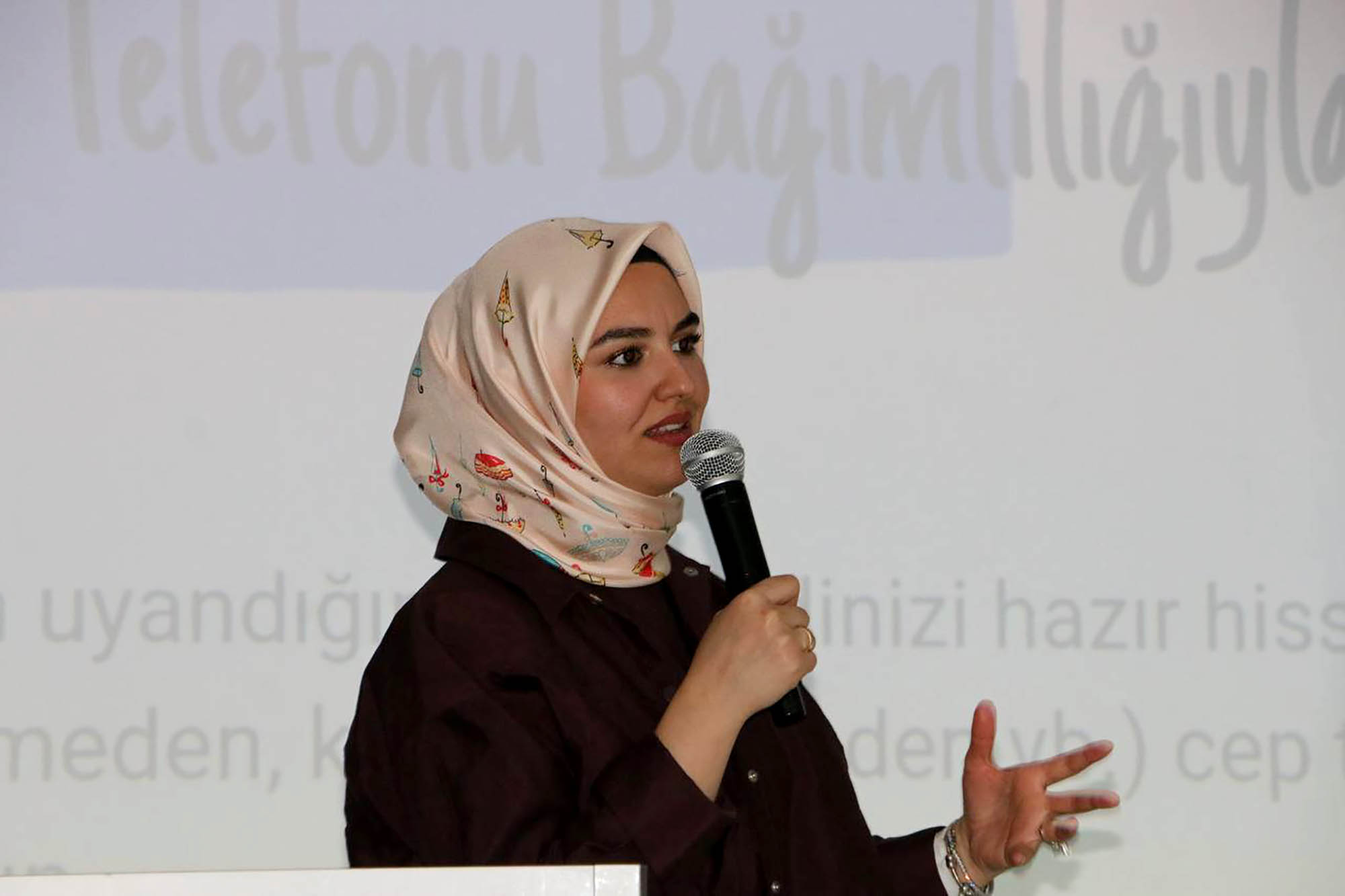 Gençlere “Bilinçli Teknoloji Kullanımı” eğitimi