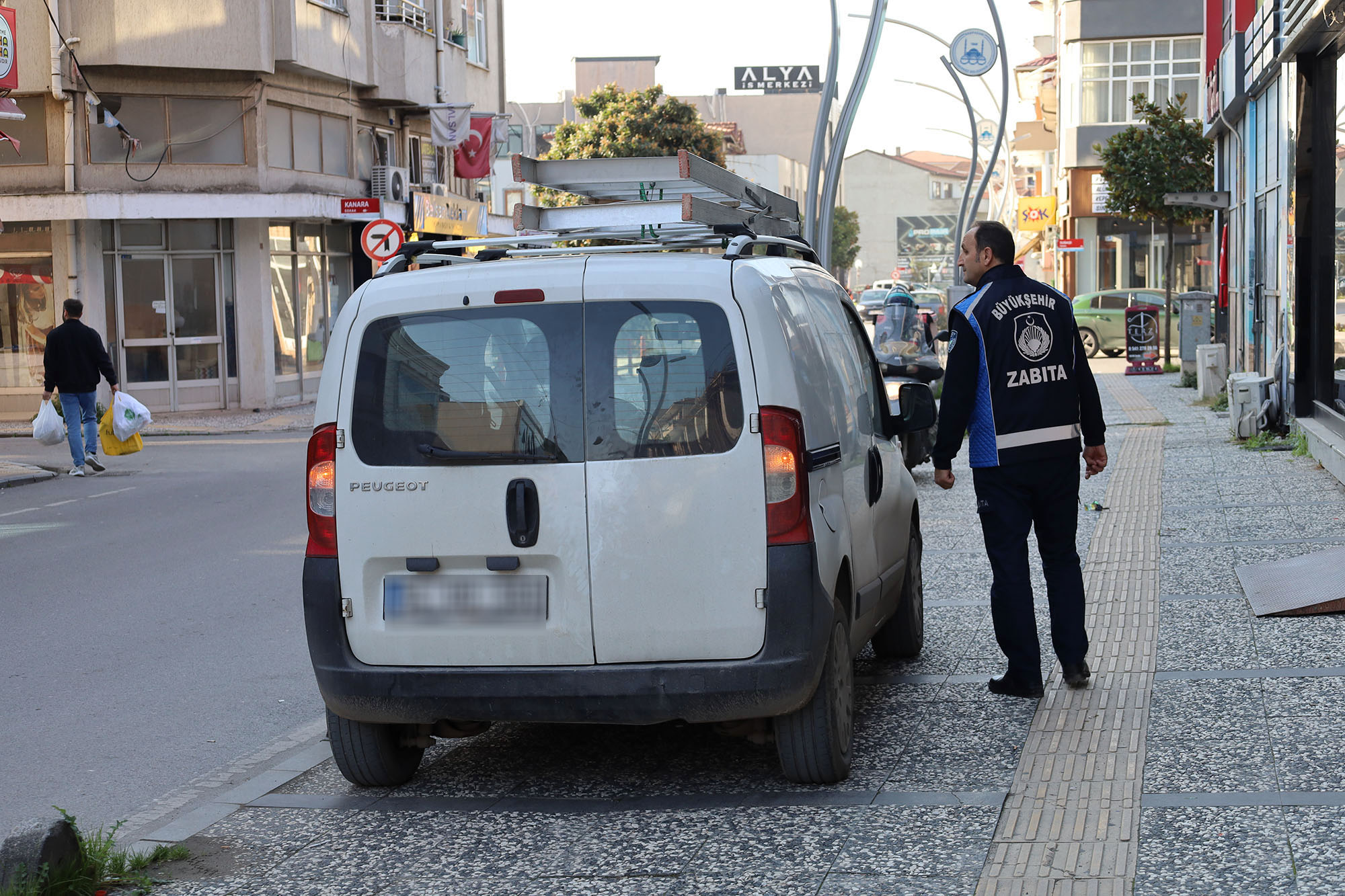 Büyükşehir ve Emniyet’ten Engelliler Günü’nde ‘mesaj’ niteliğinde denetim