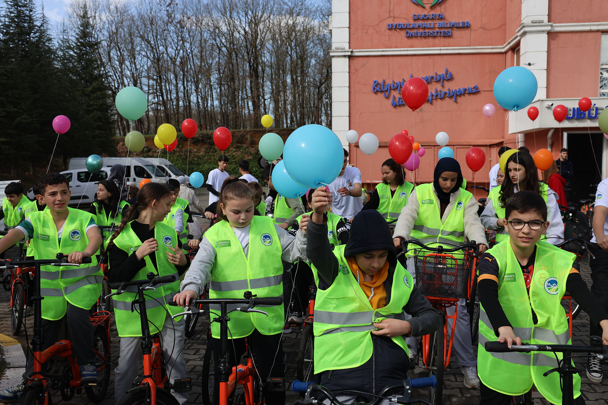 Otizm farkındalığında sporun birleştirici gücü: Büyükşehir’den anlamlı şenlik