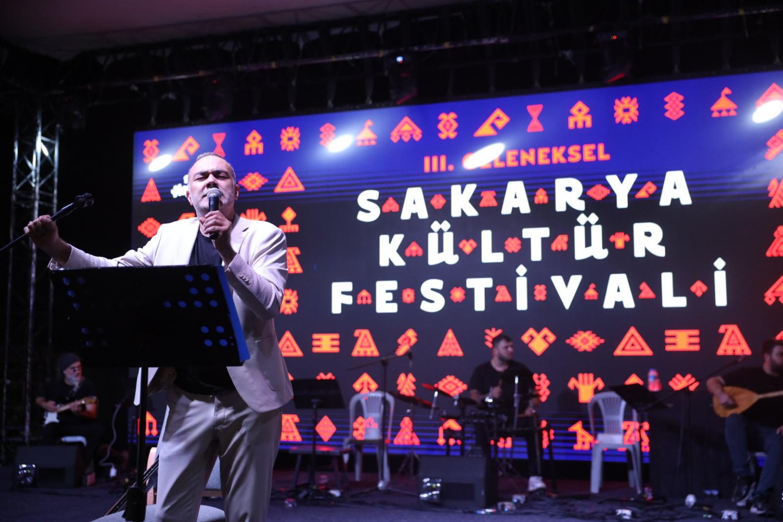Millet Bahçesi’nde Anadolu’nun renkleri ve tınılarıyla şölen tadında 3 gün geçti
