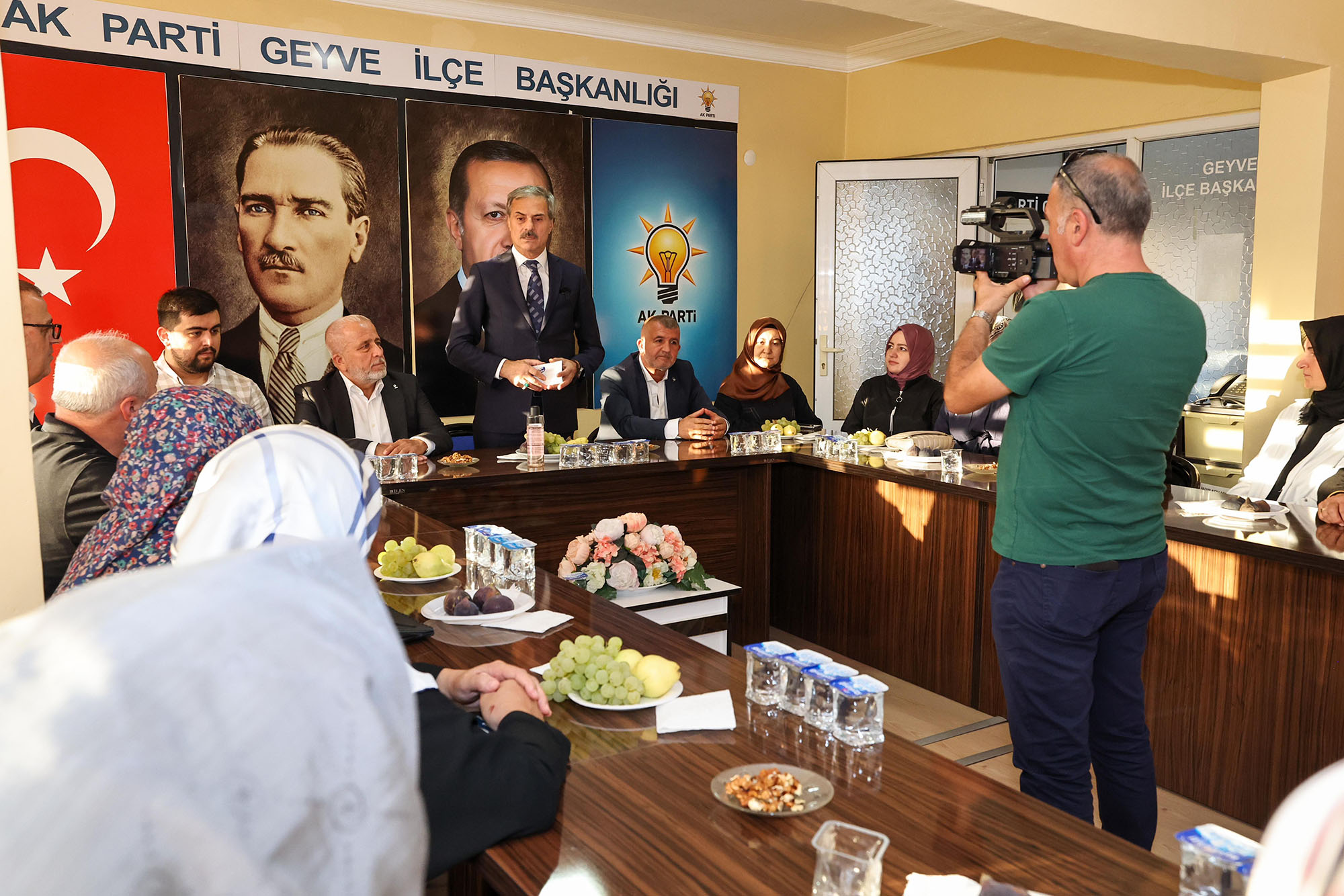 “İlçelerimizin beklentilerini karşılayacak adımları atmaya devam edeceğiz”
