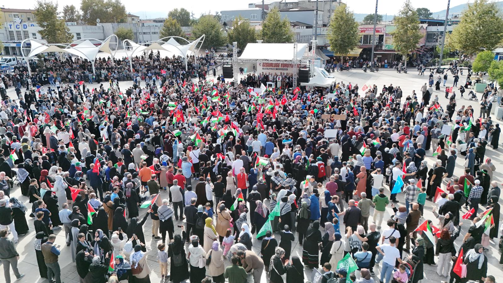 Başkan Alemdar: “Sakarya mazlumun yanında olduğunu bir kez daha gösterdi”
