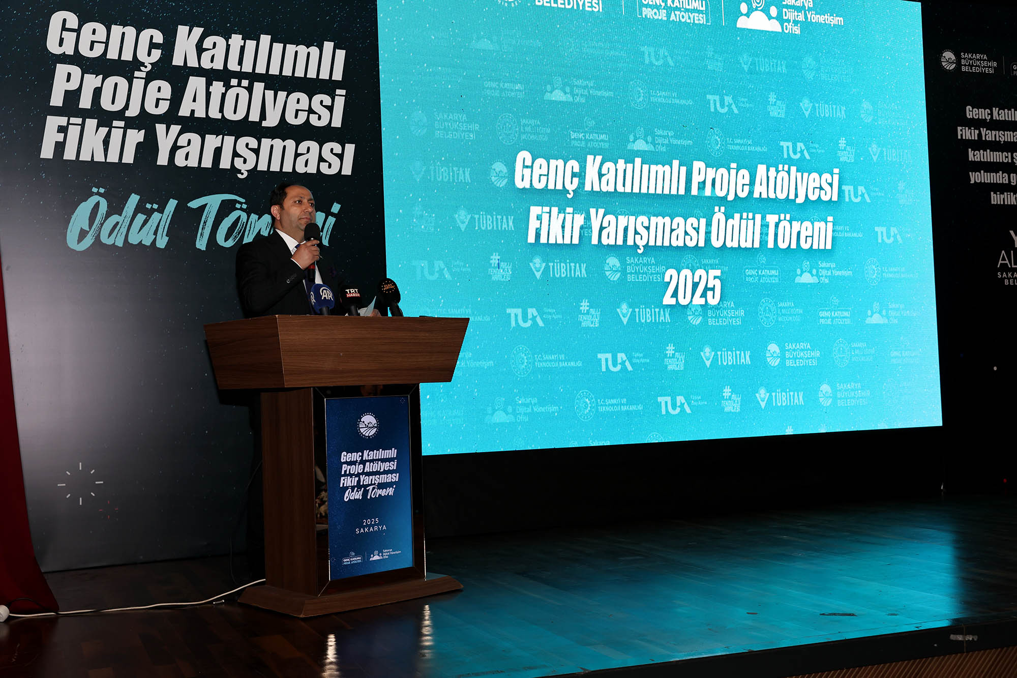 “Uzaydan dünyayı görmek tarifsizdi”