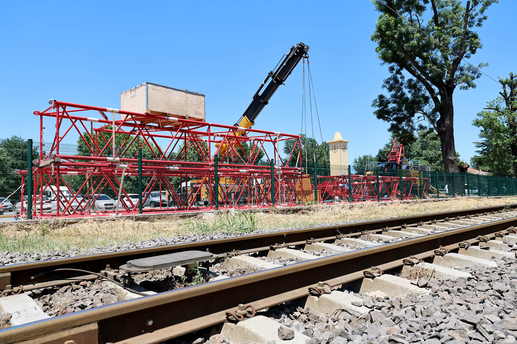 Sakarya’da tarihi gün: Dev vinçlerin kurulumu başladı 