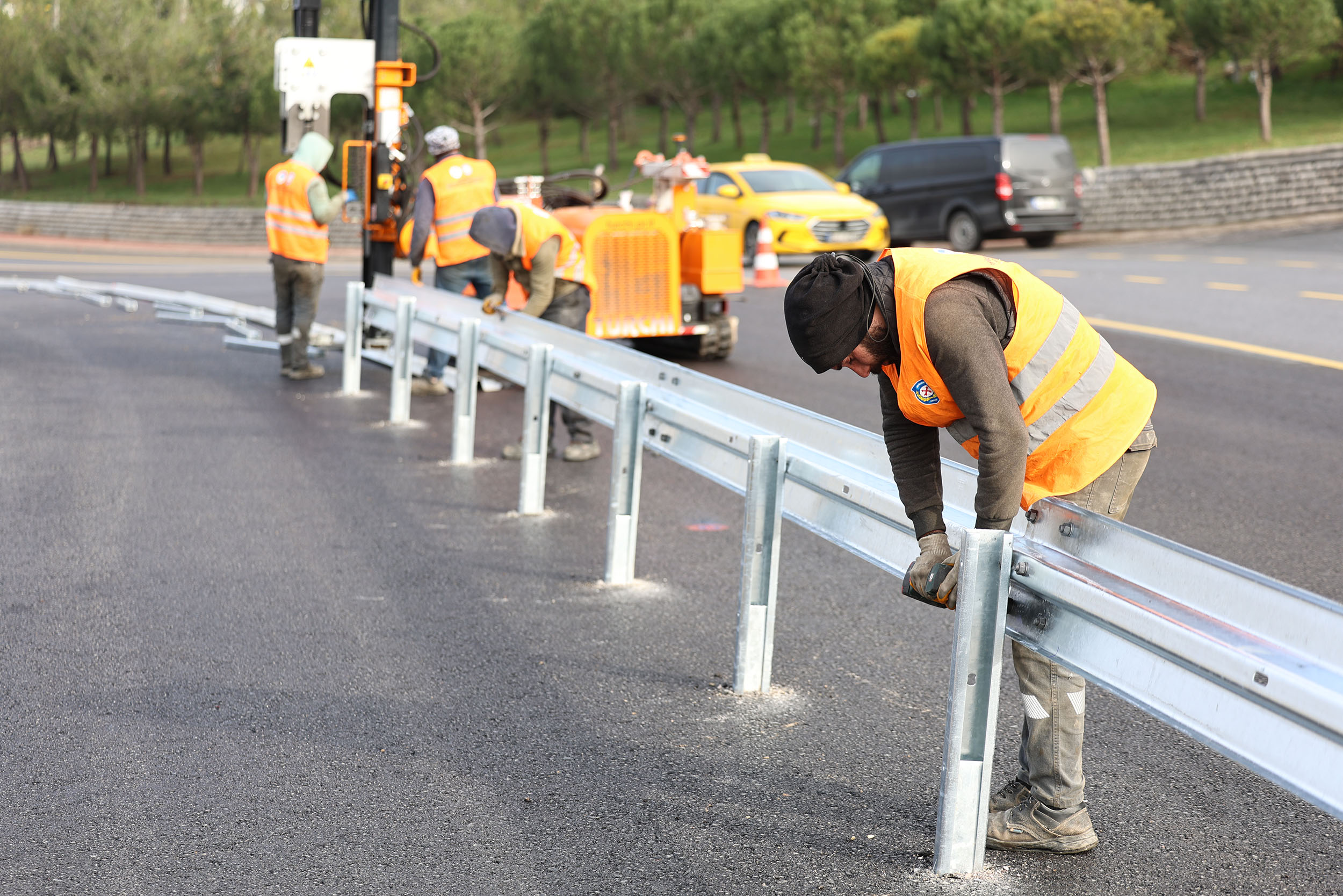 Sakarya’da yollar daha güvenli: 75 kilometre otokorkuluk, “Motorcu Dostu Bariyer”