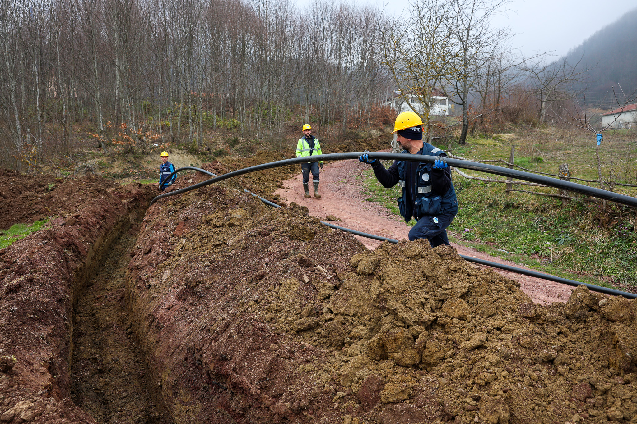 Kamışlı’da kaliteli hizmetin ikinci fazında 5 bin metrelik içme suyu hattı yenileniyor