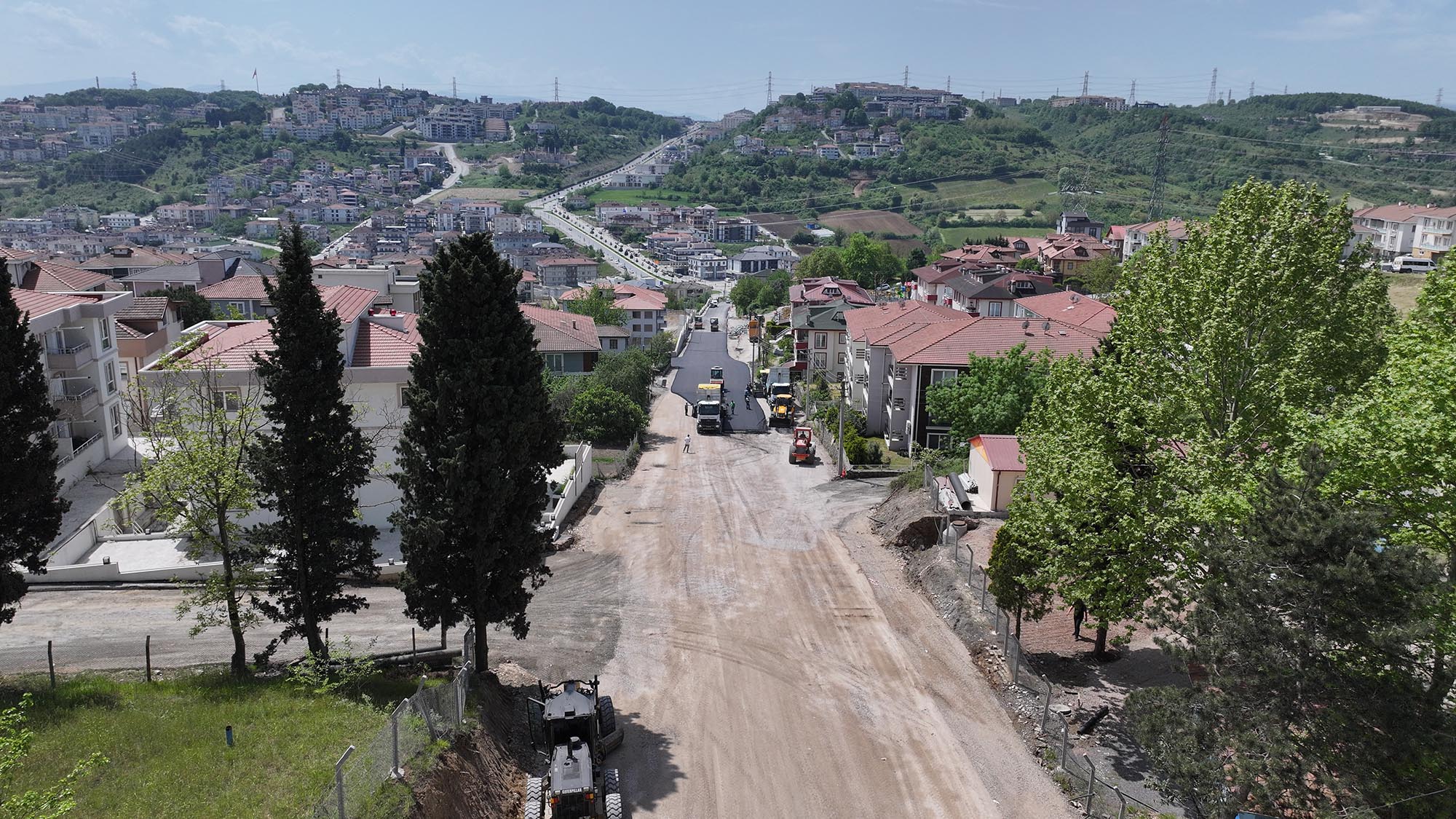 Serdivan’da sürücülere nefes aldıracak yeni kaçış güzergahı açılıyor: Asfalt işlemi başladı