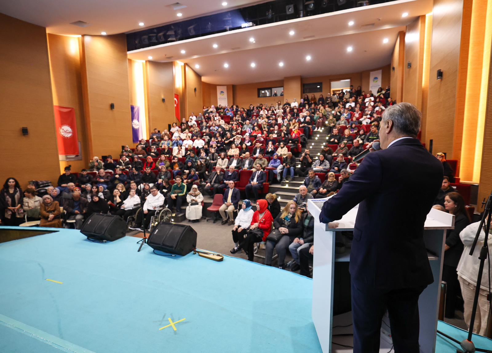“Bugün sevgi ve dayanışmayı hatırlama, engelleri birlikte aşma günüdür”