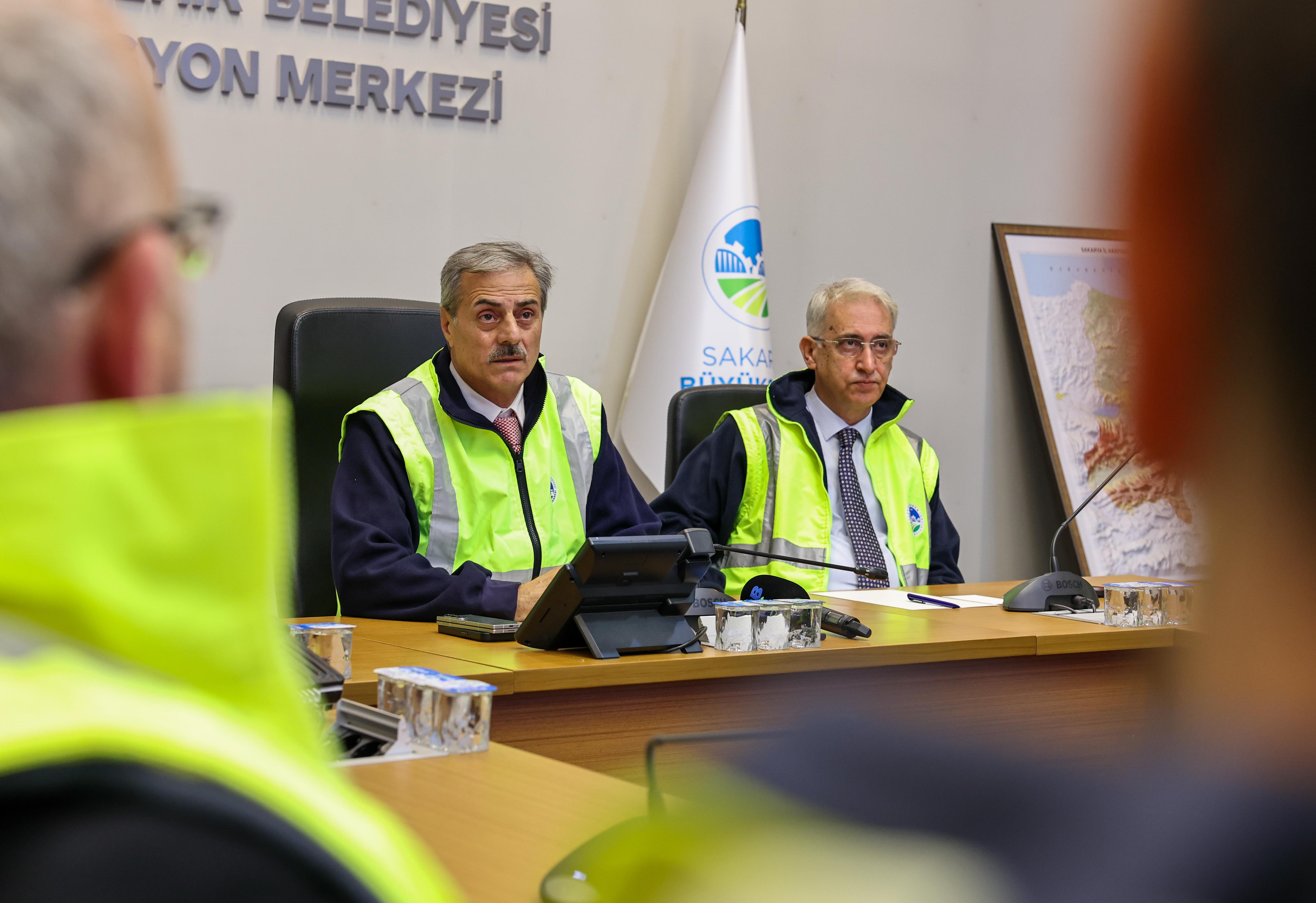 “İlk bilgilere göre olumsuzluk yok, tüm birimlerimizle sahadayız”