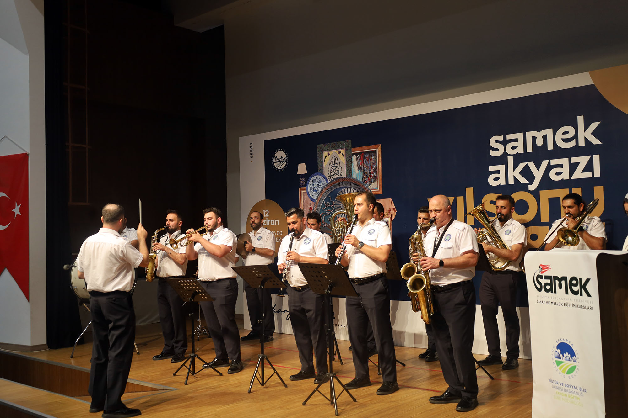 SAMEK’lerde yıl sonu heyecanı Akyazı’yla başladı