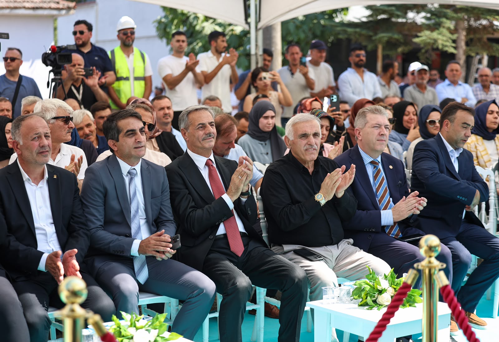 Akyazı’nın geleceğine 1 milyar TL’lik yatırım: “Tarihi bir günde ilçemizin su geleceğini güvence altına alıyoruz”