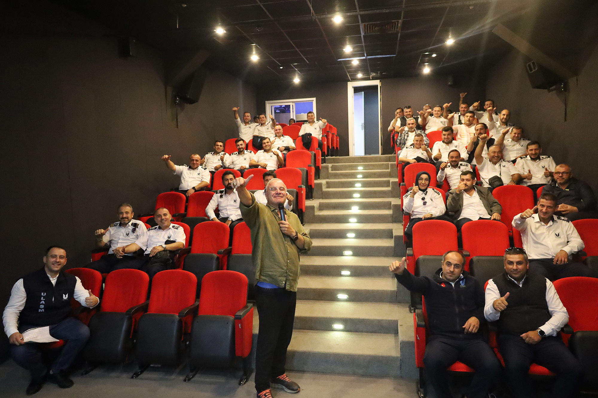 Büyükşehir’den otobüs şoförlerine empati ve sorumluluk eğitimi