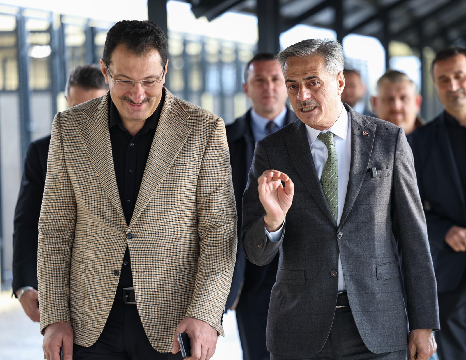 “Sokak Hayvanları Doğal Yaşam Kampüsü ile Sakarya’mız yine bir ilke imza attı”