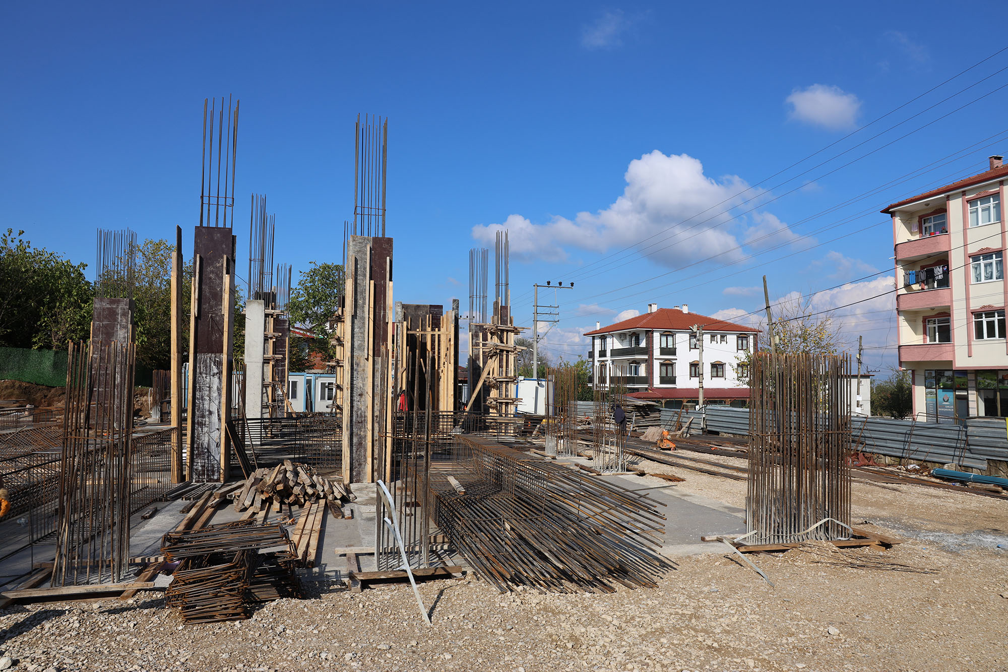 Karapürçek’in sosyal yaşamına değer katacak proje hızla yükseliyor