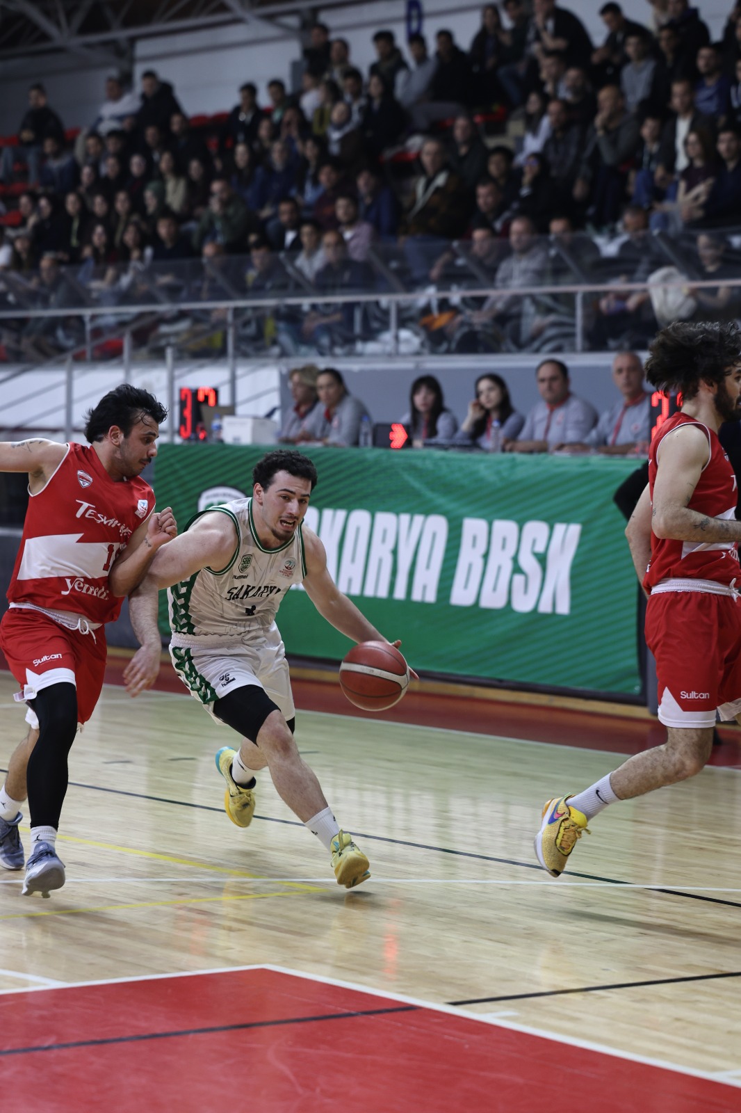 Lider Büyükşehir Play-Off’a Çeyrek Finalden gidiyor