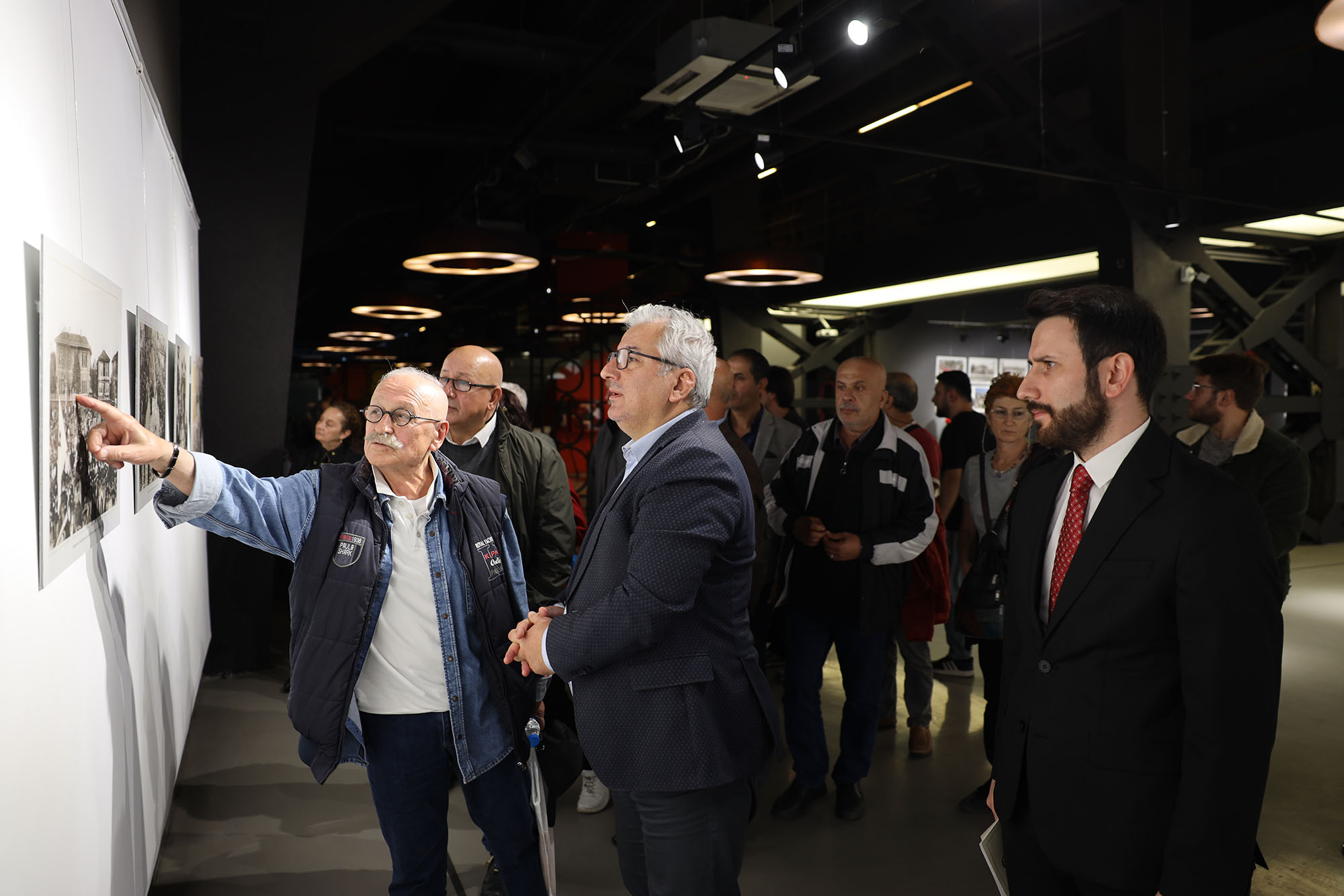 “Adapazarı’nda Bayramlar” sergisi geçmişin coşkusunu bugüne taşıyor