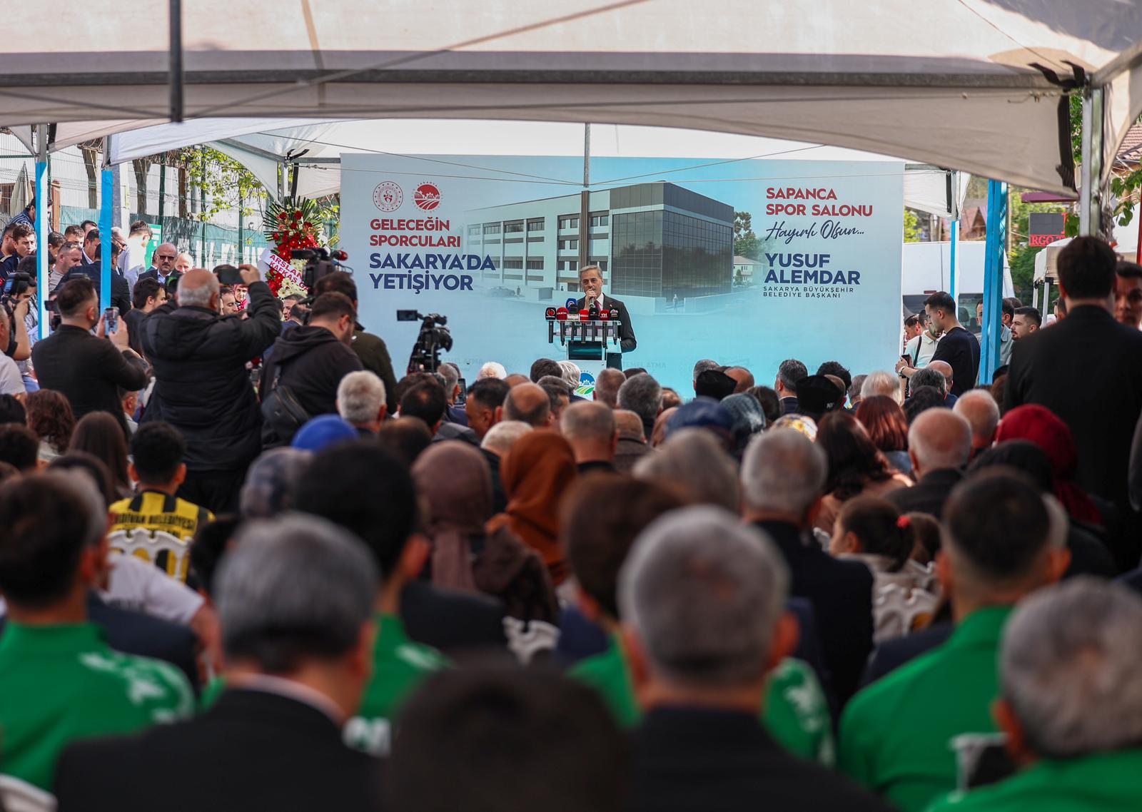 Binlerce gencin gözbebeği olacak: Sapanca Spor Salonu’nun temeli atıldı