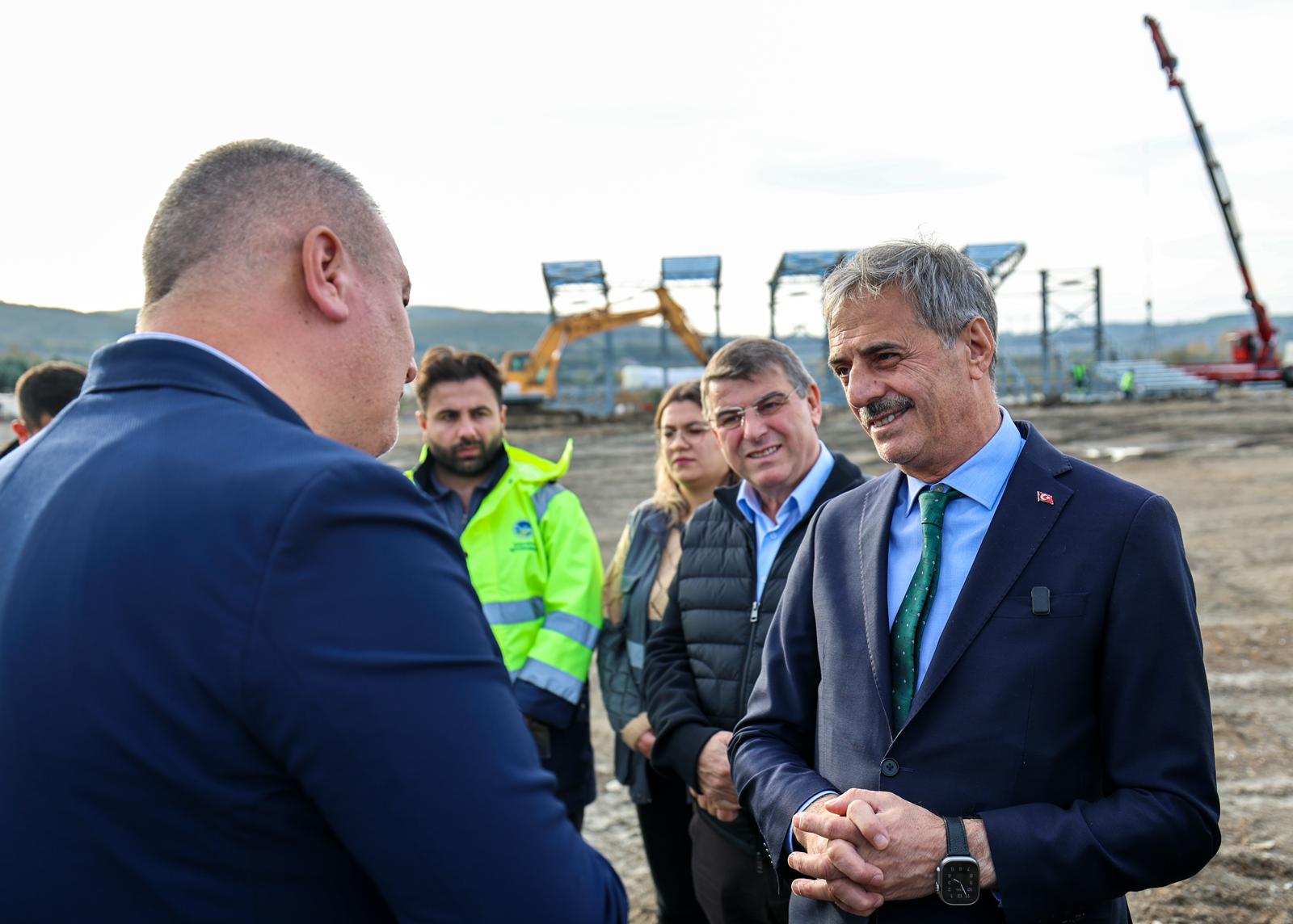 “Sakarya’nın her köşesinde gençlerimiz için spor tesisleri kazandırıyoruz”