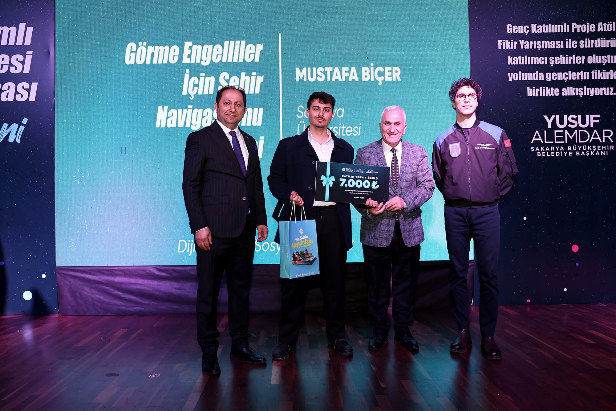 “Uzaydan dünyayı görmek tarifsizdi”