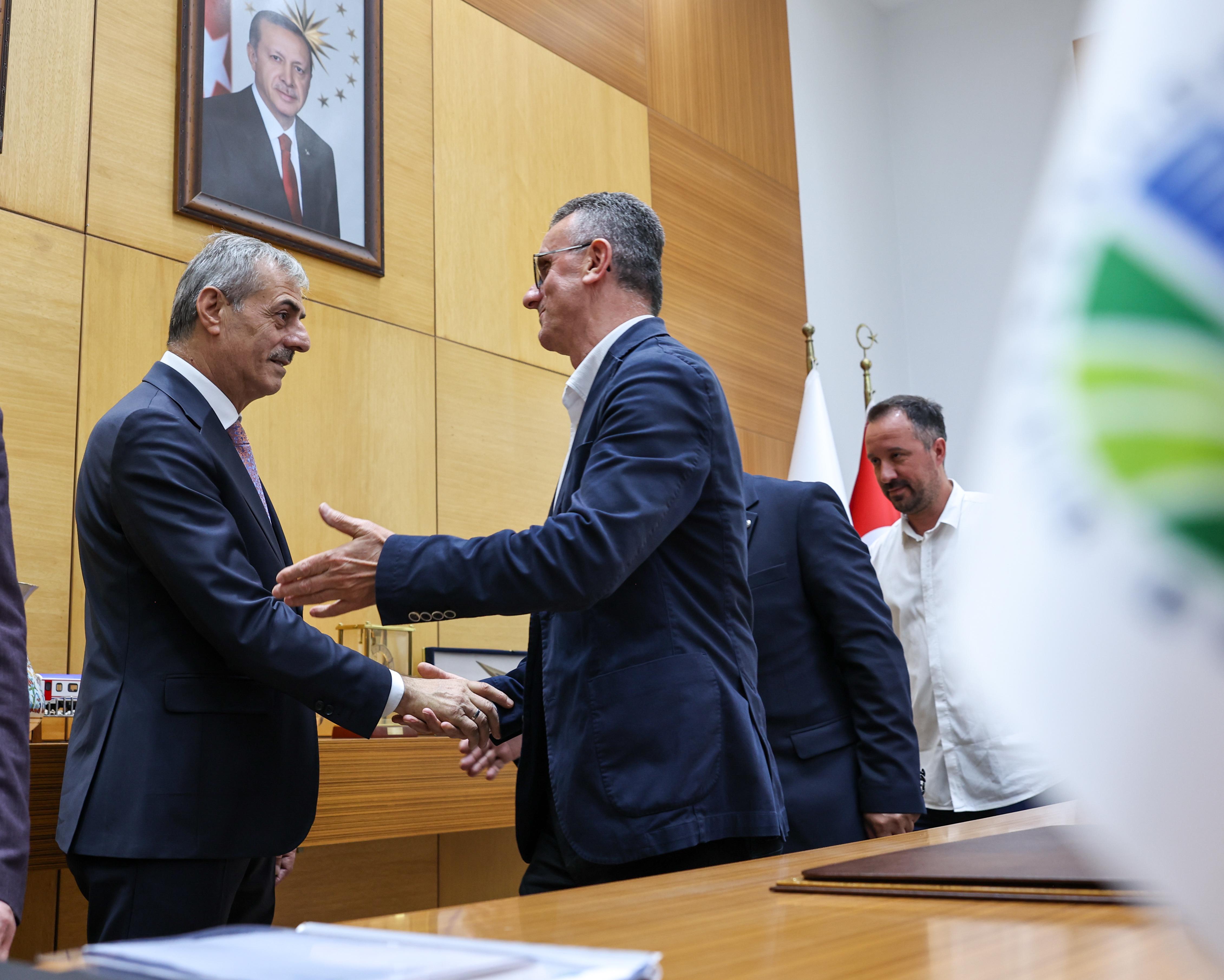 Büyükşehir’in geleneği bu bayram da bozulmadı