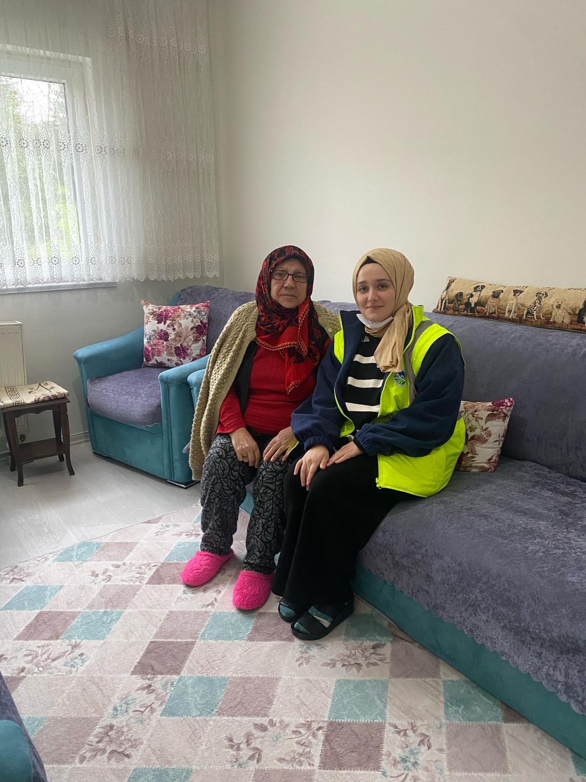 Sakarya’da yaşlılar YADEM’le çok mutlu: Yine yalnız bırakmadılar…