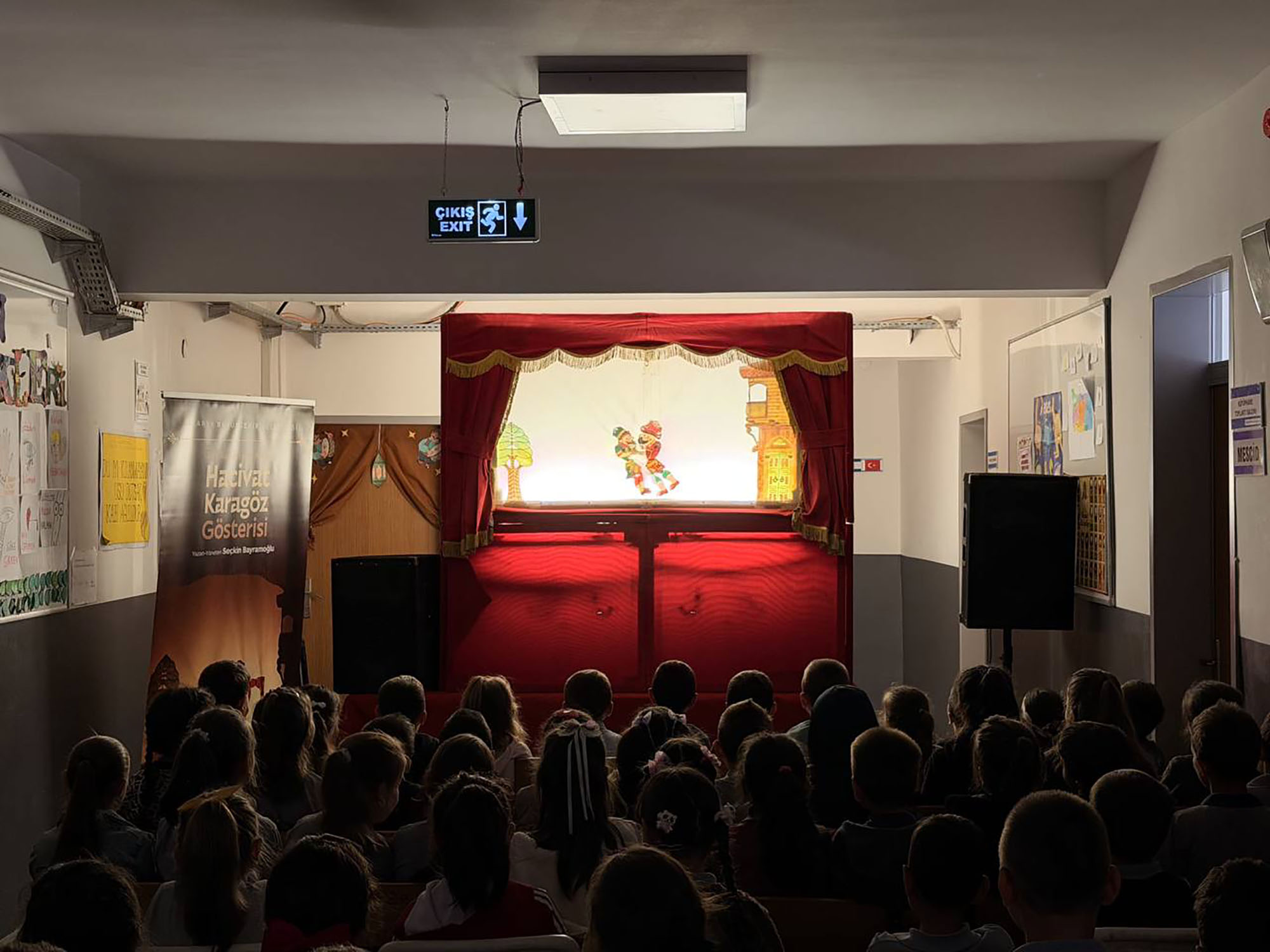 Büyükşehir şehrin dört yanına “Bir Hikâye Bin Neşe” taşımaya devam ediyor