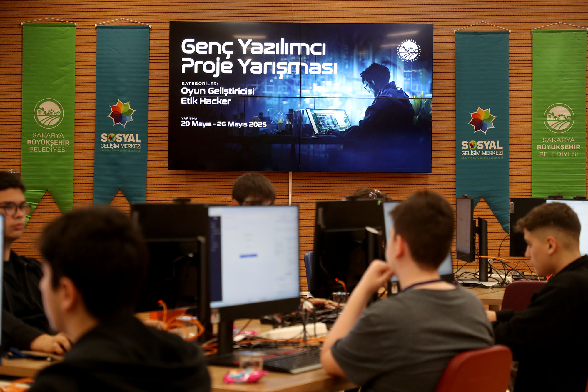 Büyükşehir’in ‘Etik Hacker’ yarışması tamamlandı: Güvenlik açıklarını bulmak için kıyasıya yarıştılar