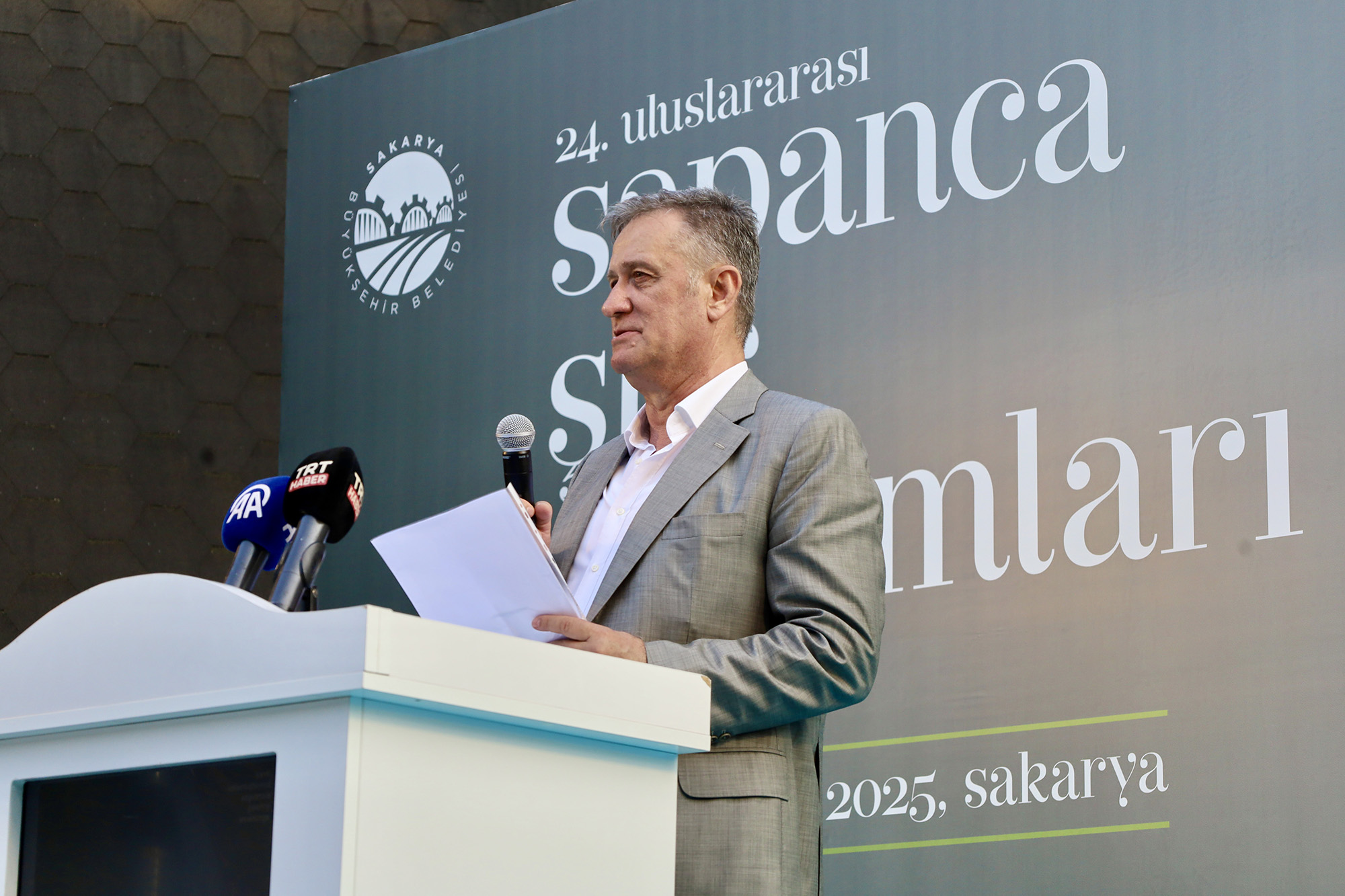 Şiirin ruhu yeniden Sakarya’da canlandı: Uluslararası Sapanca Şiir Akşamları 24’üncü kez…