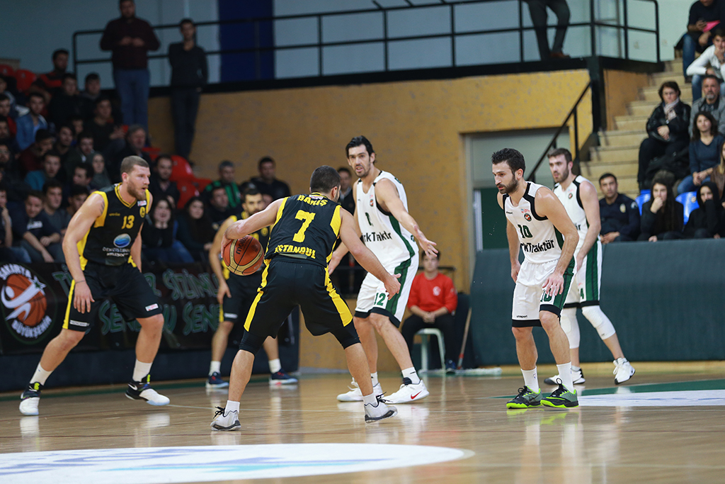 Dev Adamlar Bursa deplasmanında