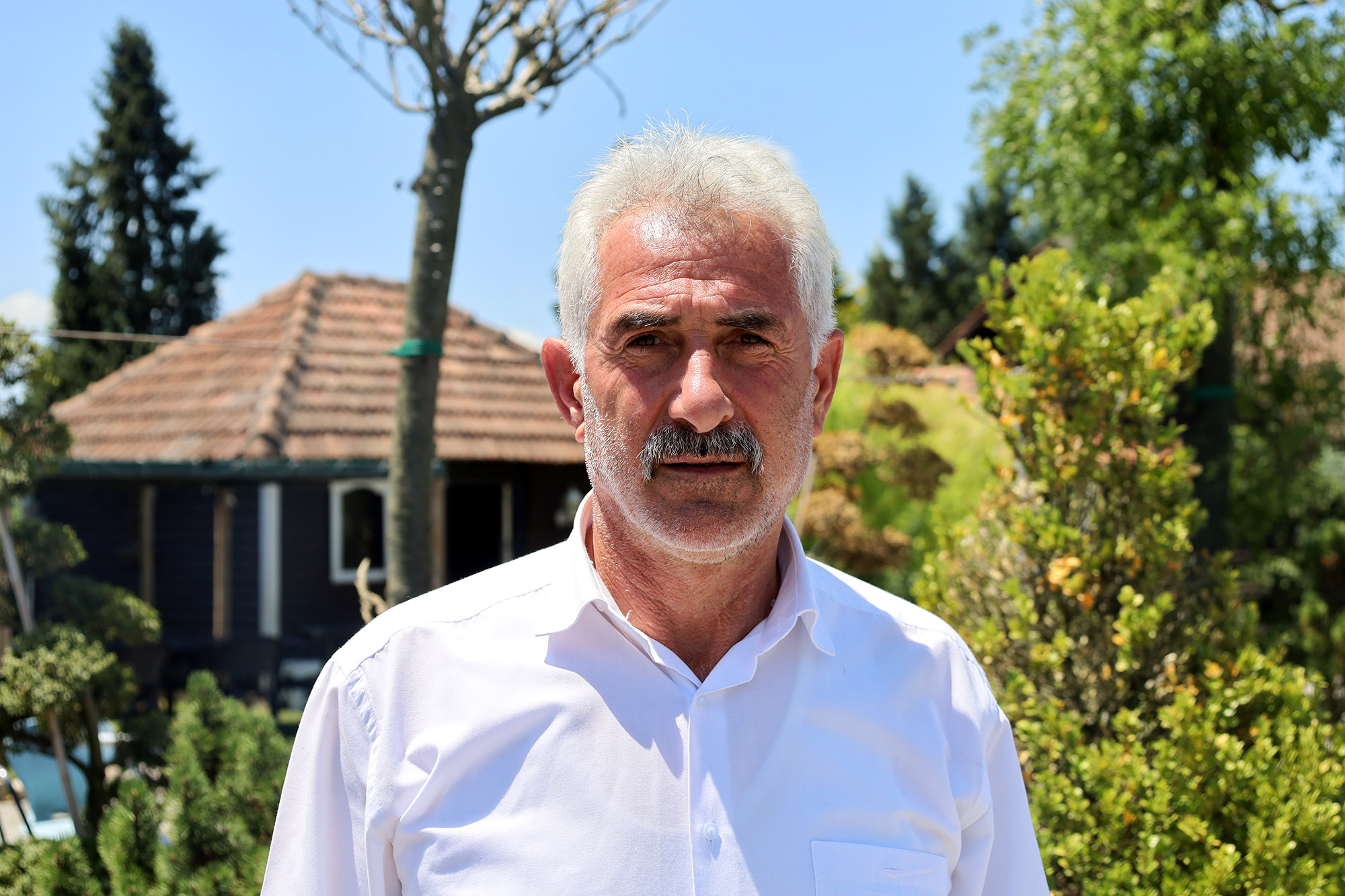 Arifiye’nin iki büyük mahallesini bağlayan yol Büyükşehirle sil baştan