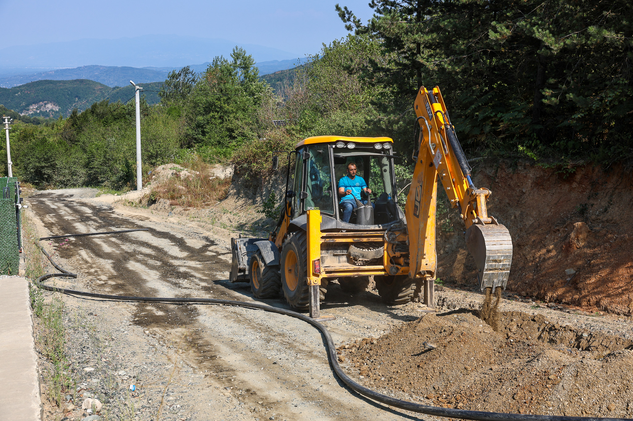 Memnuniye Mahallesi’ne yeni kaynak ve 2 bin metrelik güçlü altyapı hattı