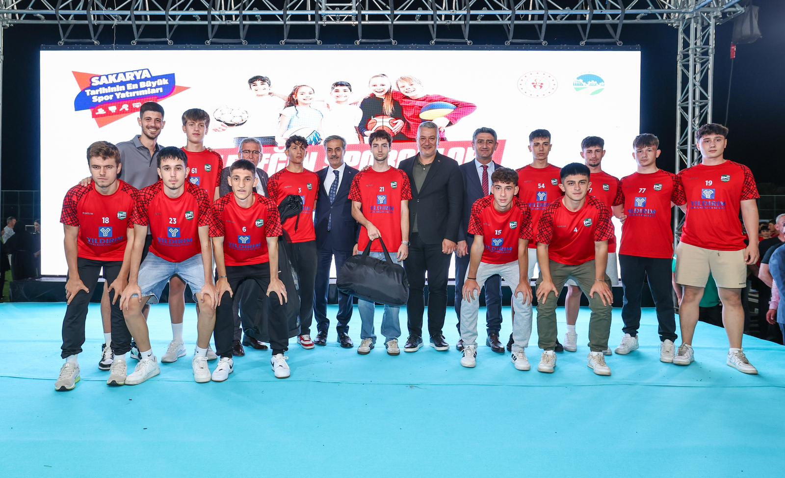 Sakarya’da spor için yeni dönem, büyük destek: “Yeni yıldızlar ve şampiyonlar yine bu şehirden çıkacak