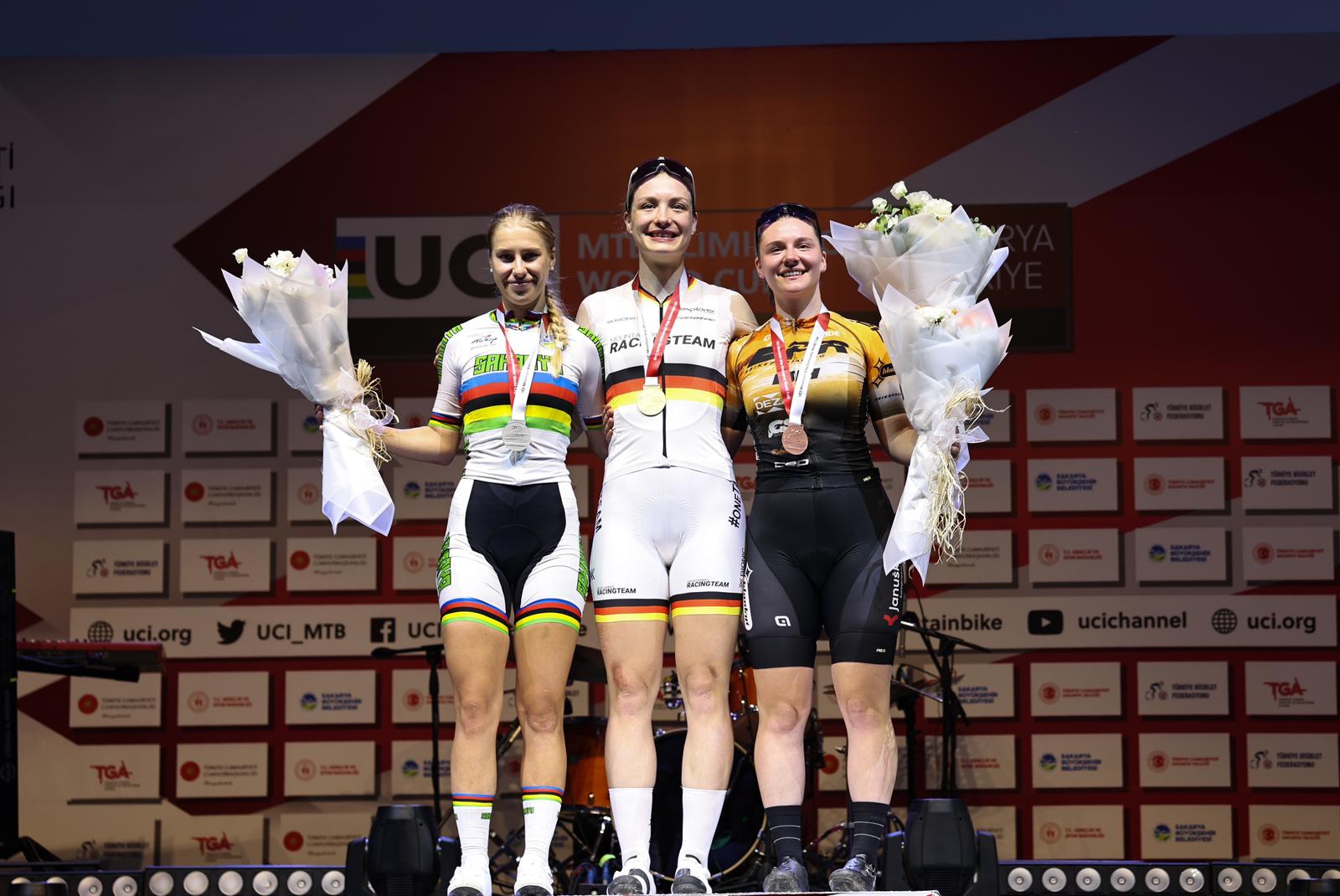 Şampiyon pedallar MTB Dünya Kupası’nda nefes kesti