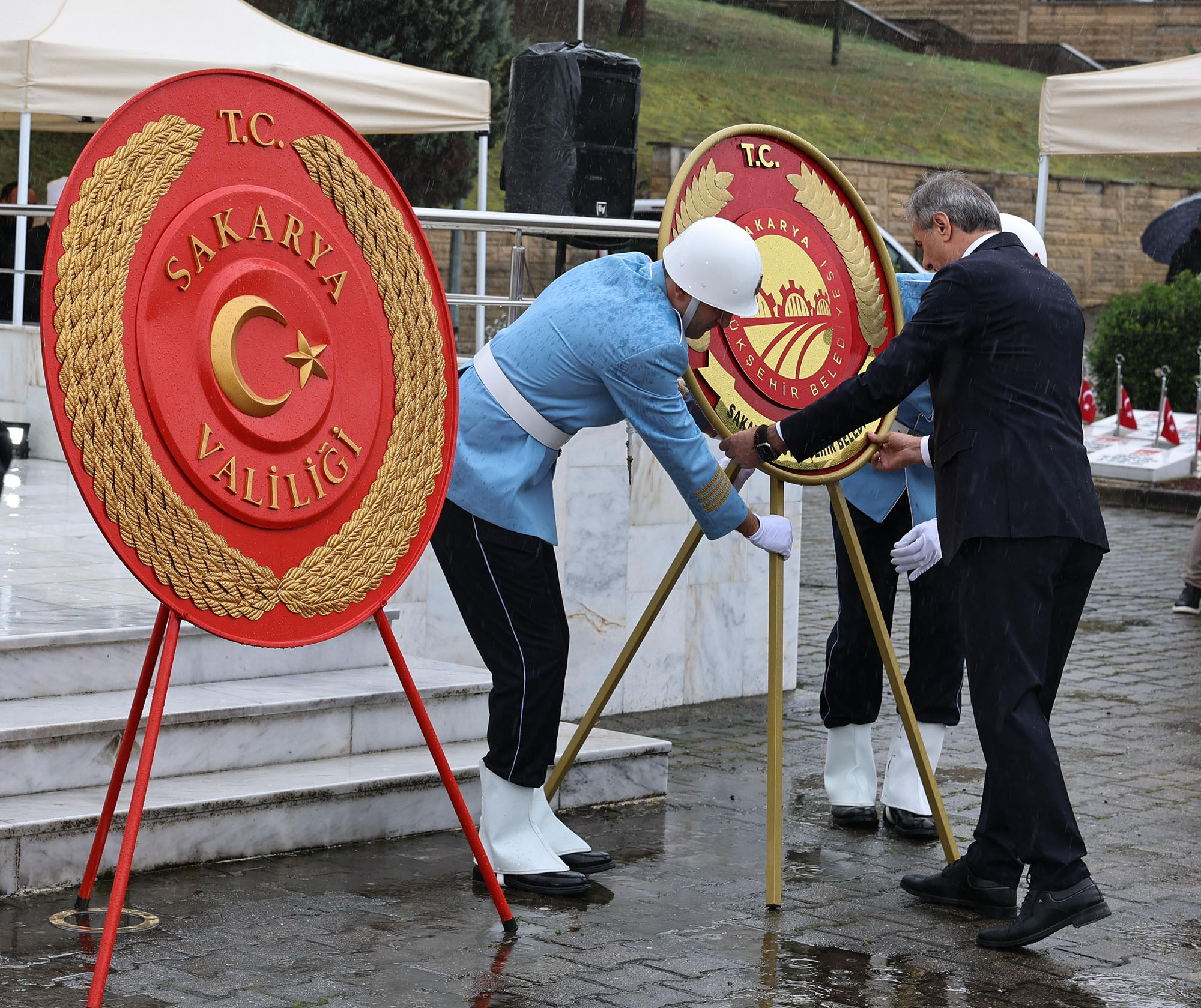 “Çanakkale’de yazılan destan, milletimizin azim ve iradesinin en güçlü kanıtıdır”