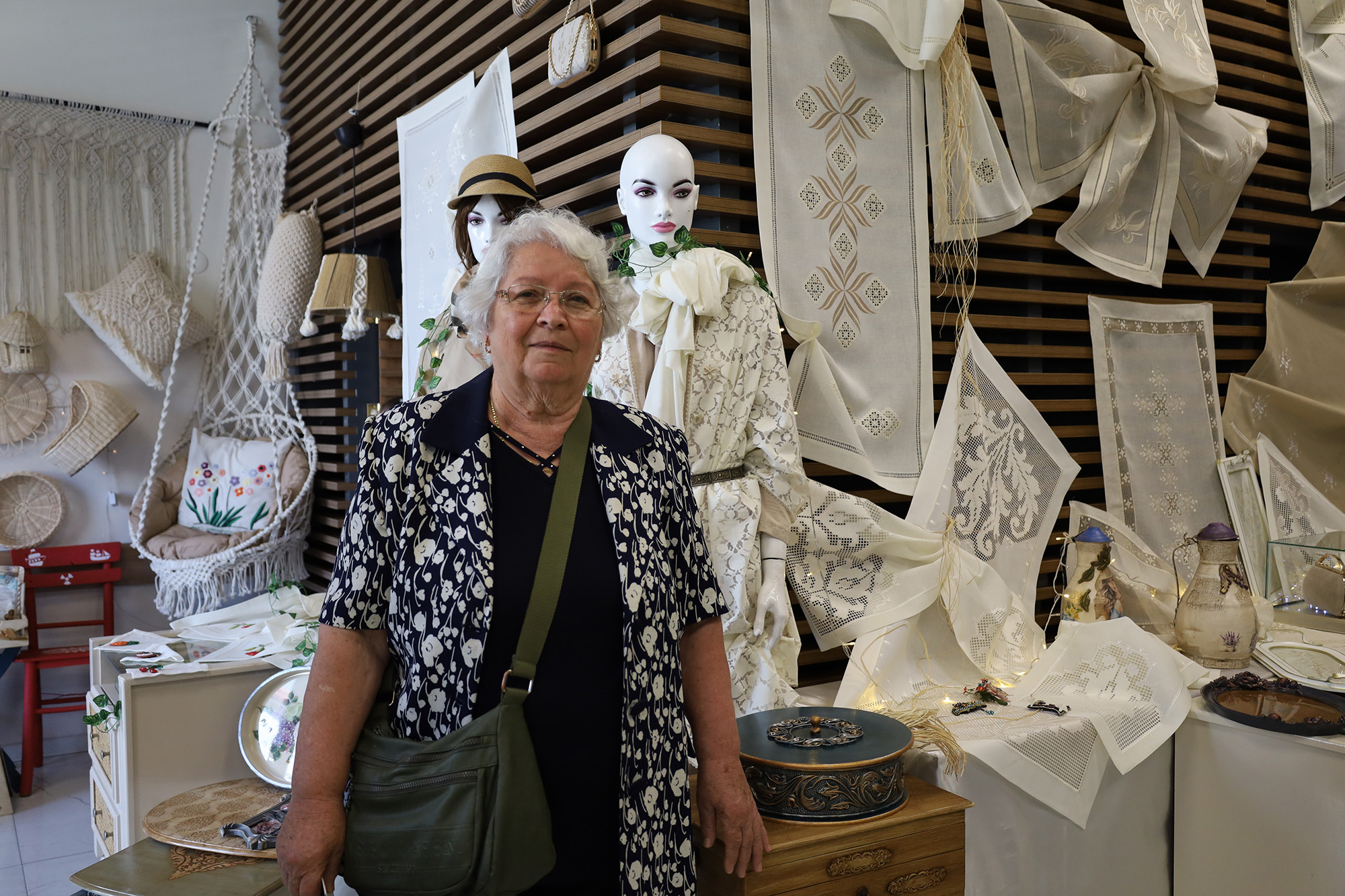 SAMEK kursiyerlerinden Geyve’de sanat şöleni: 350’yi aşkın eser sanatseverlerin beğenisine sunuldu