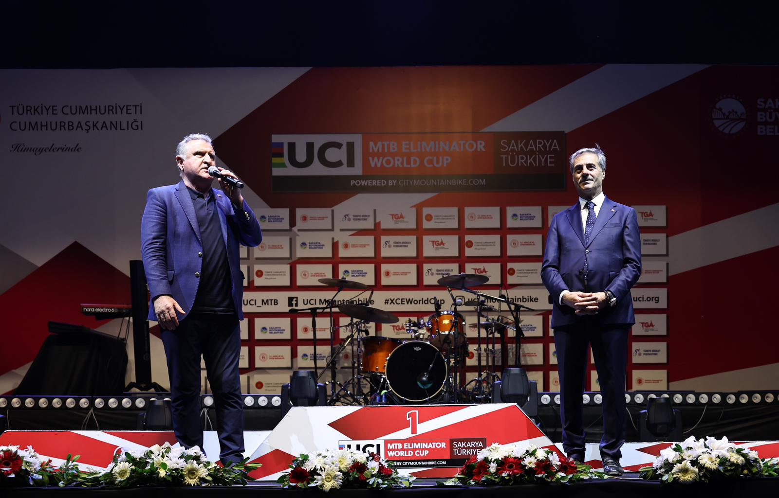 Şampiyon pedallar MTB Dünya Kupası’nda nefes kesti