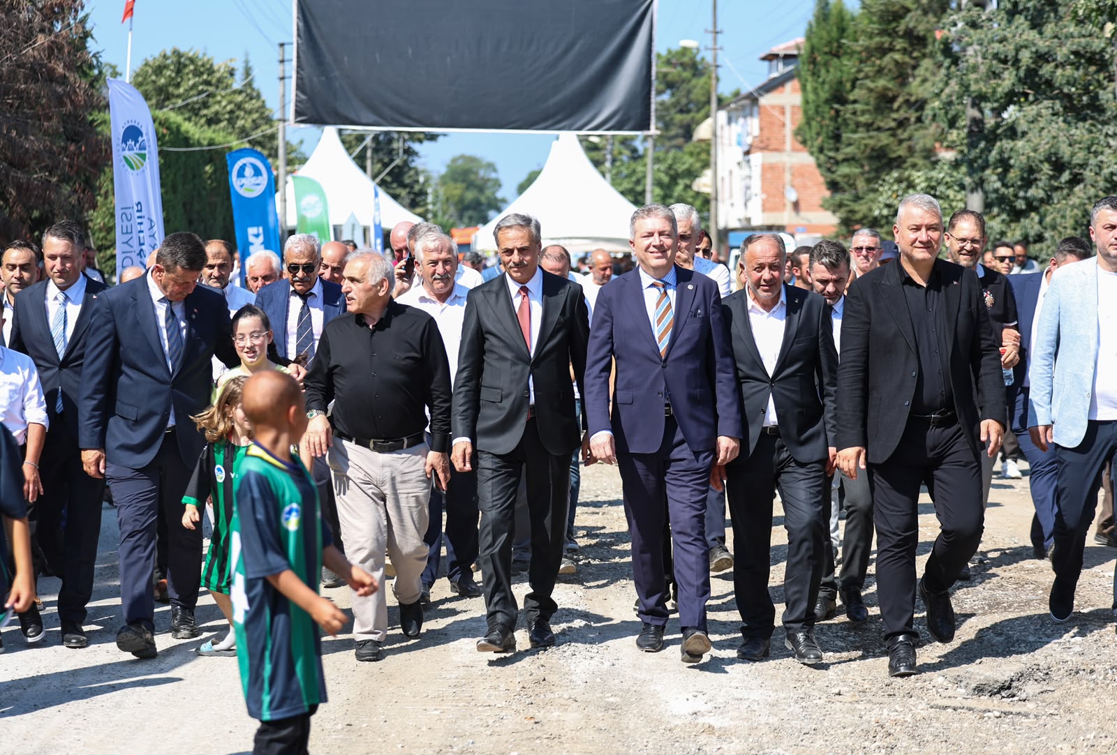 Akyazı’nın geleceğine 1 milyar TL’lik yatırım: “Tarihi bir günde ilçemizin su geleceğini güvence altına alıyoruz”