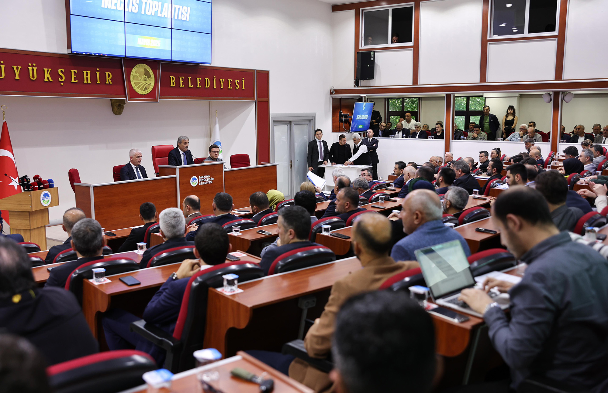 “Her alanda şehrimizin yarınlarına hizmetlerimizle imza atacağız”